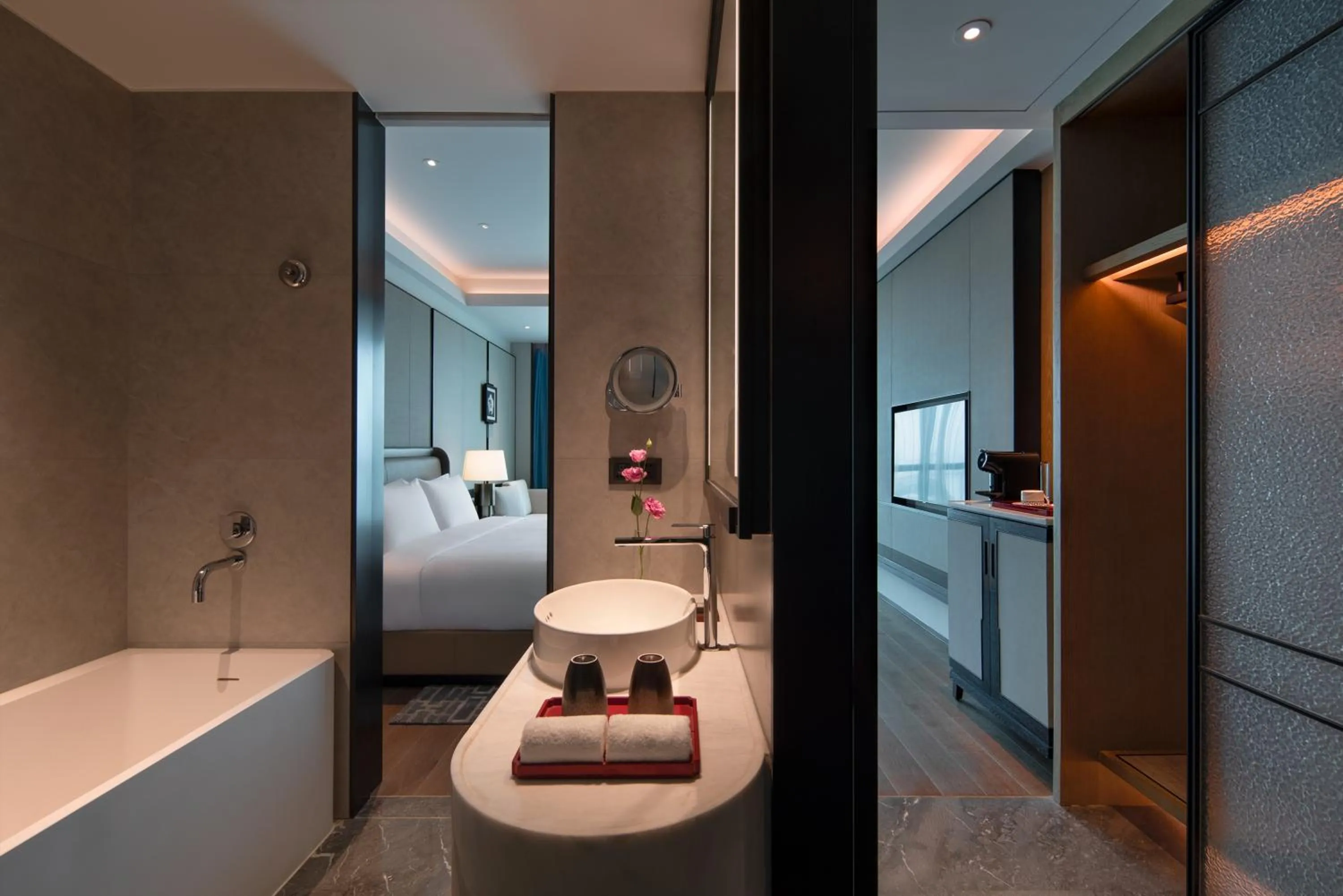 Toilet in Empark Grand Hotel Beijing