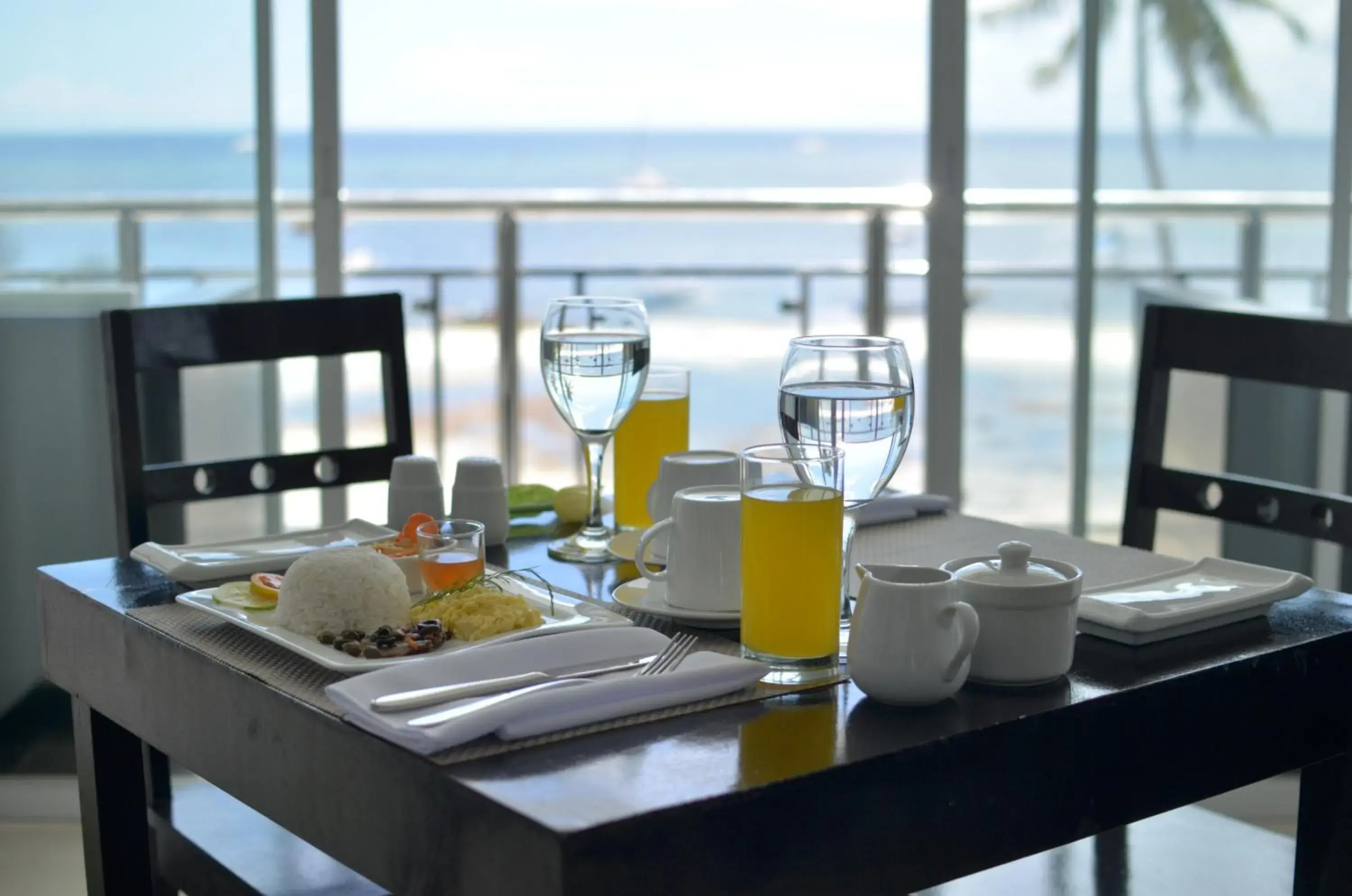 Budget Double Room in Bohol South Beach Hotel Budget Double Room in Bohol South Beach Hotel