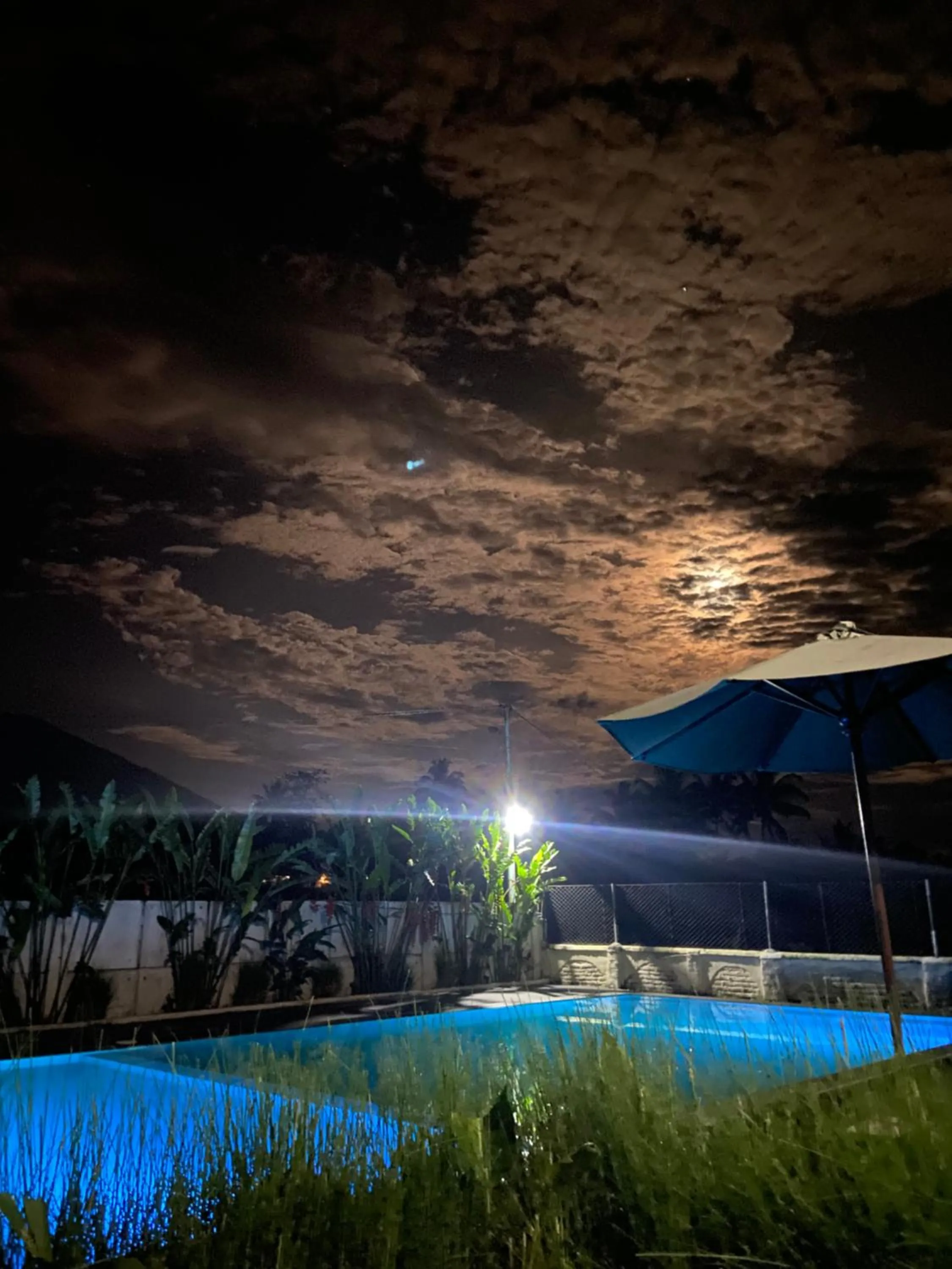 Night in Pondok Tetebatu Cottages and Cafe