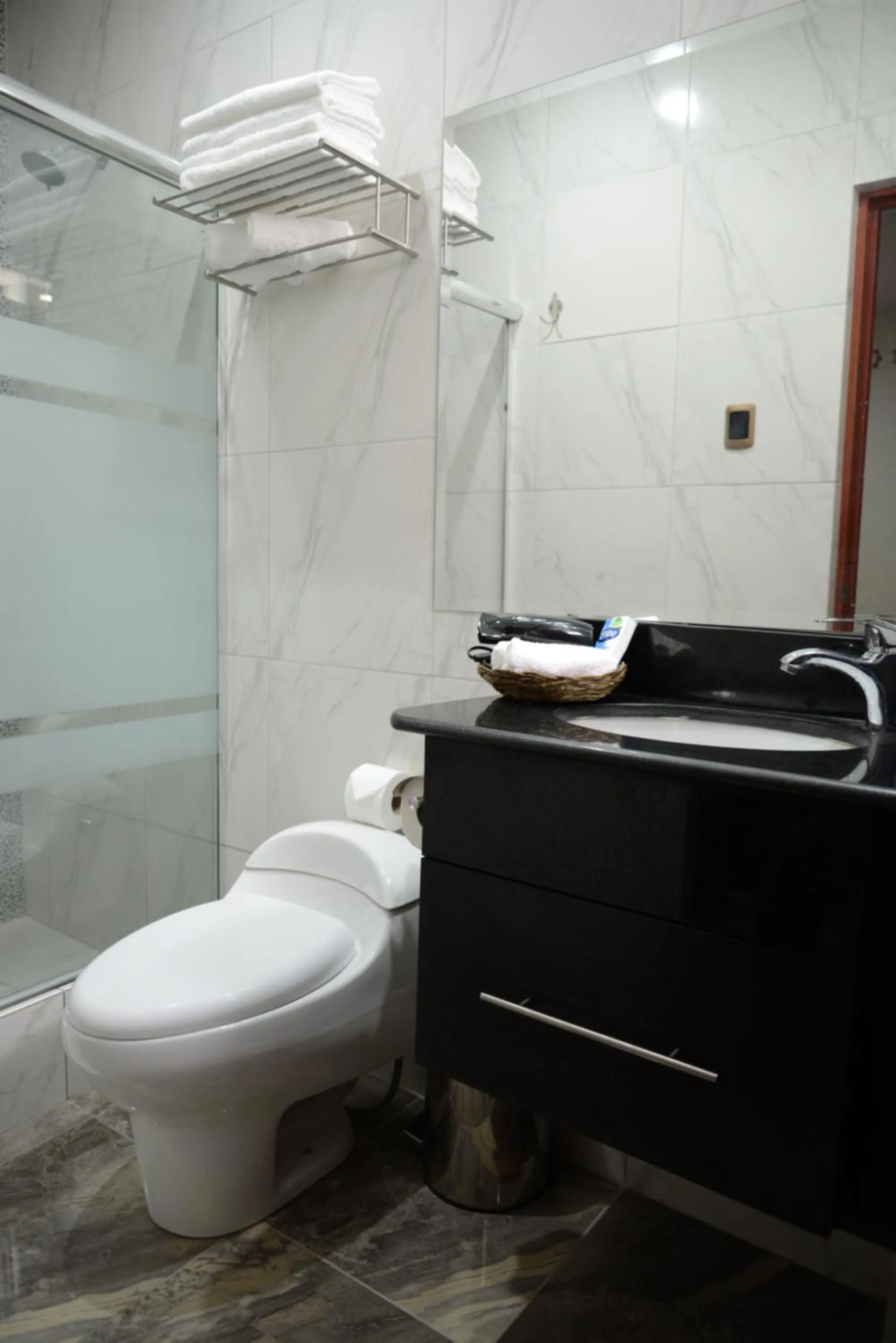 Bathroom in Altipacha Ayacucho Hotel