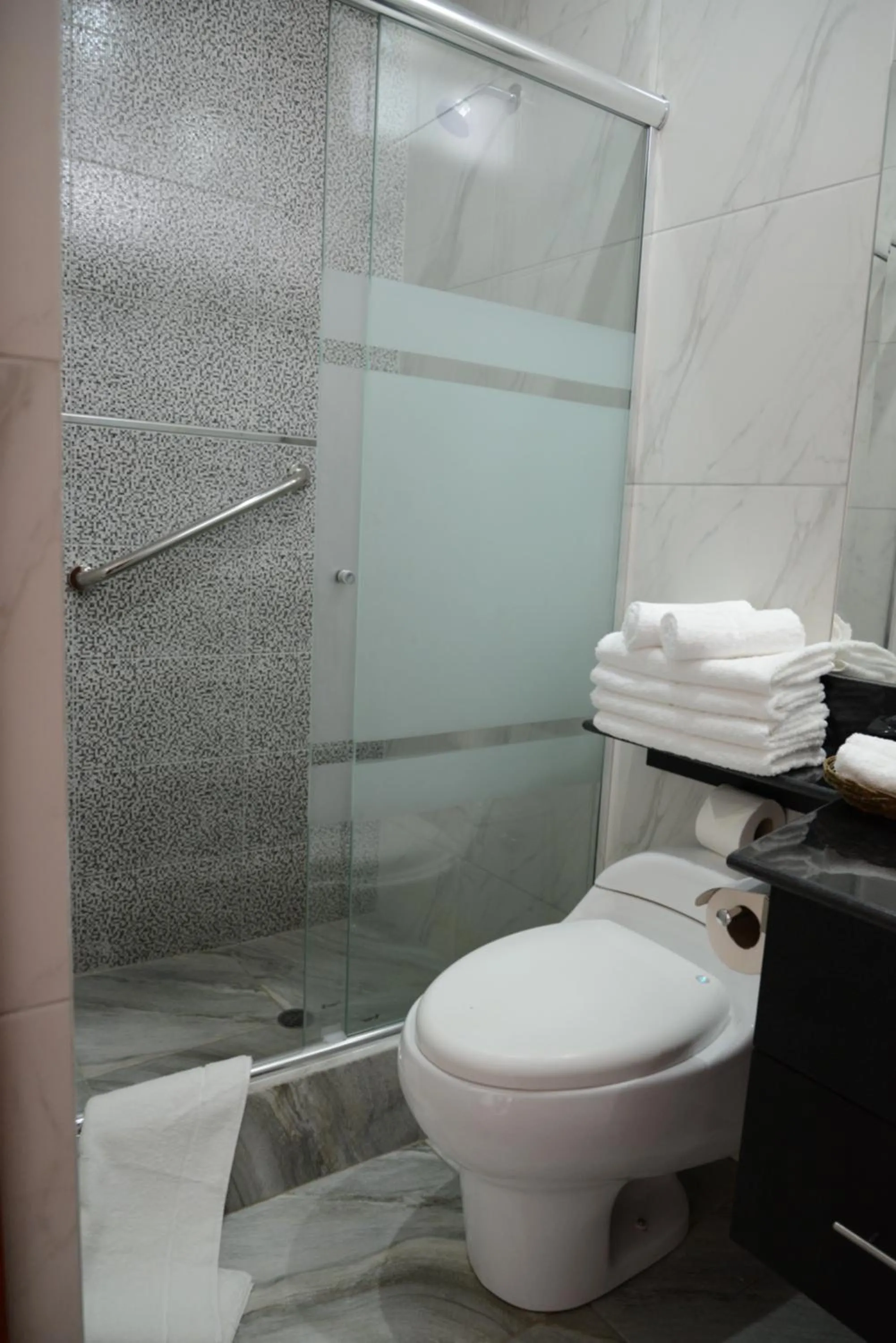 Bathroom in Altipacha Ayacucho Hotel