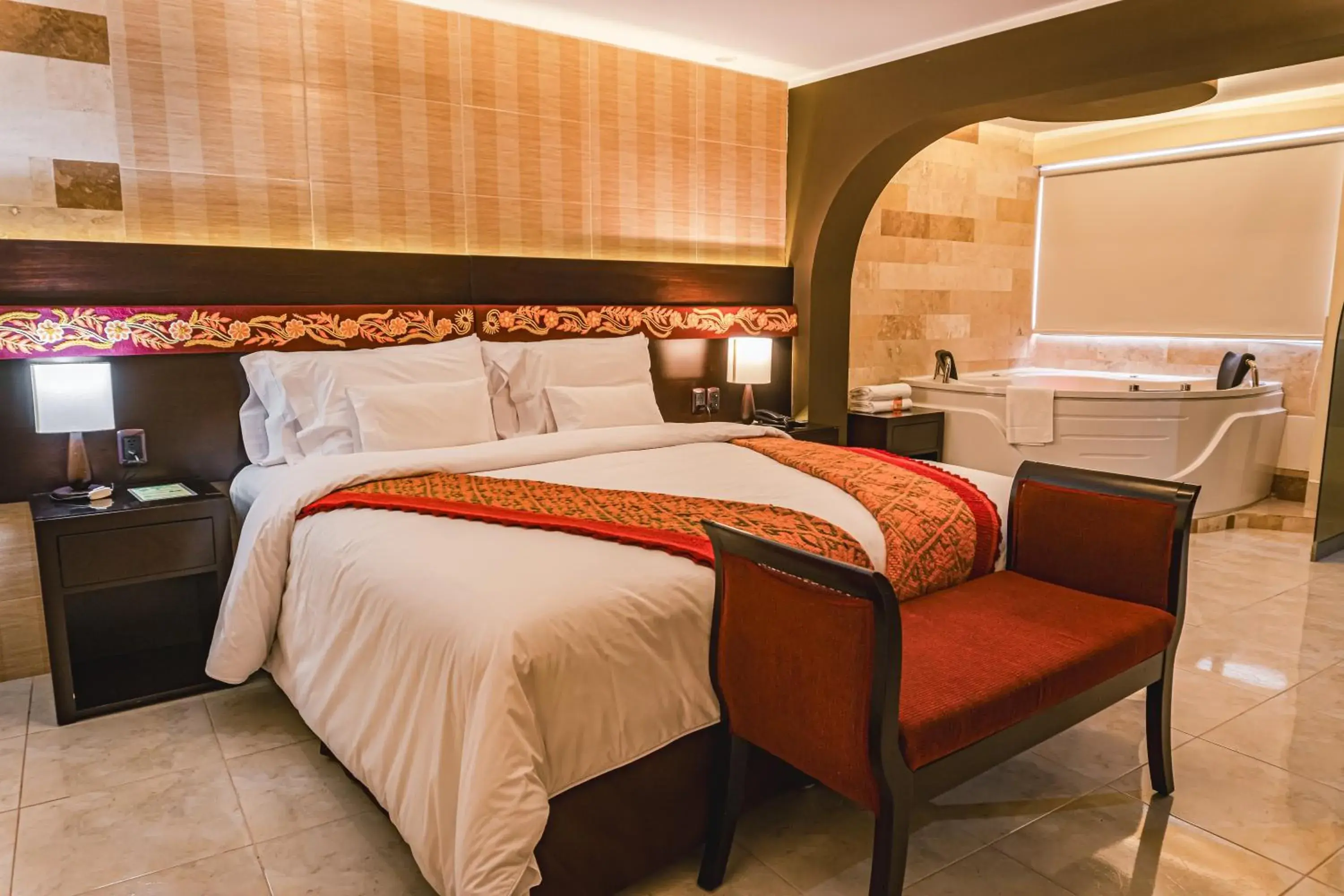 Queen Suite with Spa Bath in Altipacha Ayacucho Hotel Queen Suite with Spa Bath in Altipacha Ayacucho Hotel