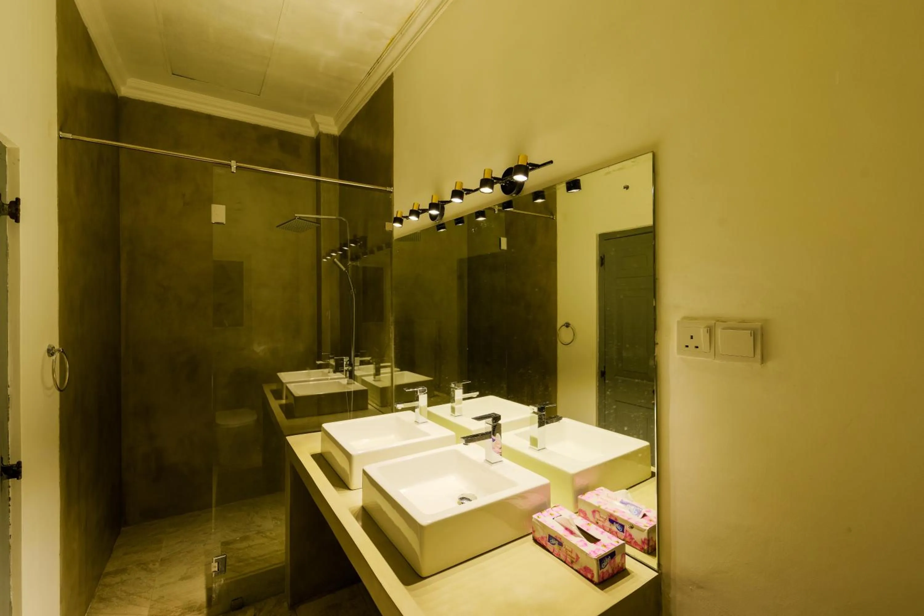 Bathroom in Angam Villas Colombo