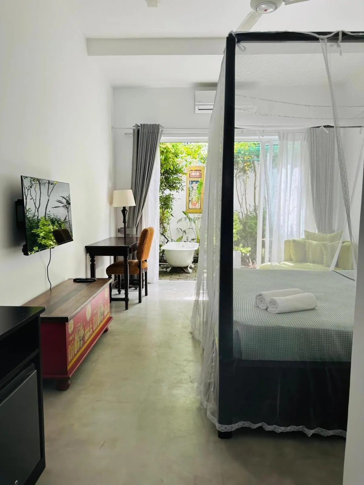 Bed in Angam Villas Colombo