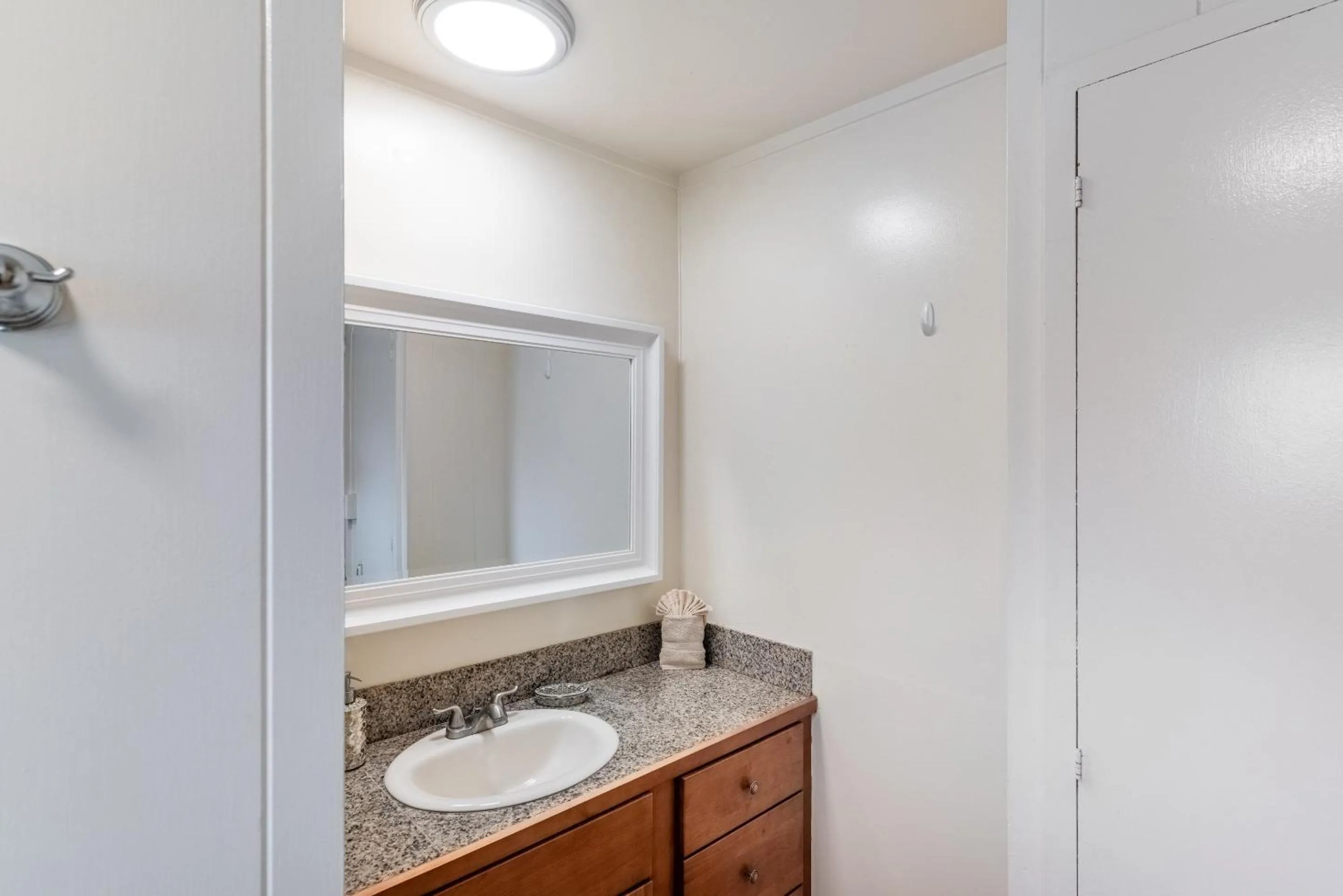 Lahaina Wonderful Condos