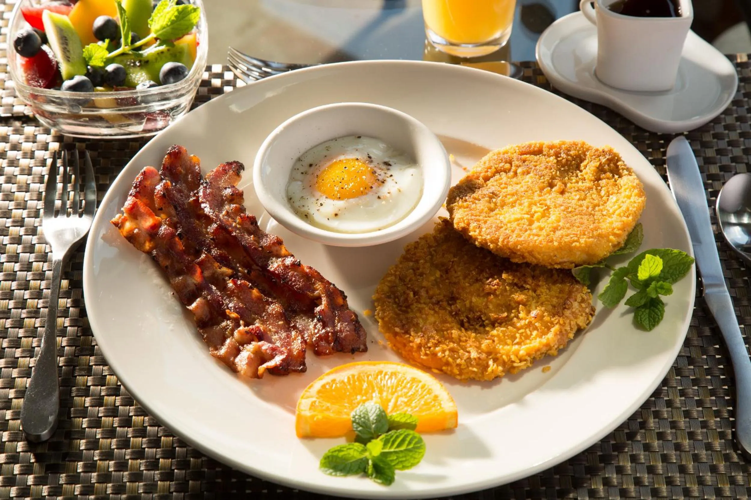 Breakfast in INN AT WAWANISSEE POINT