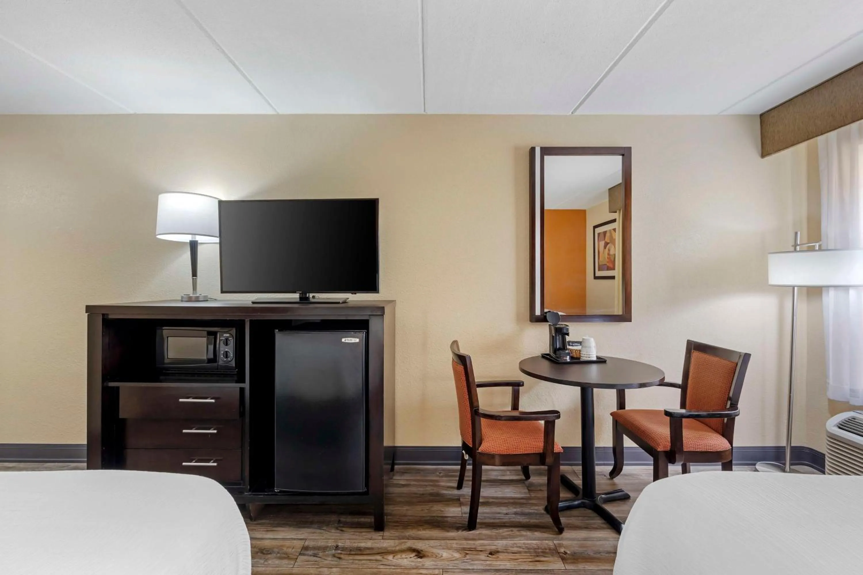 Bedroom in Best Western Kimball Inn