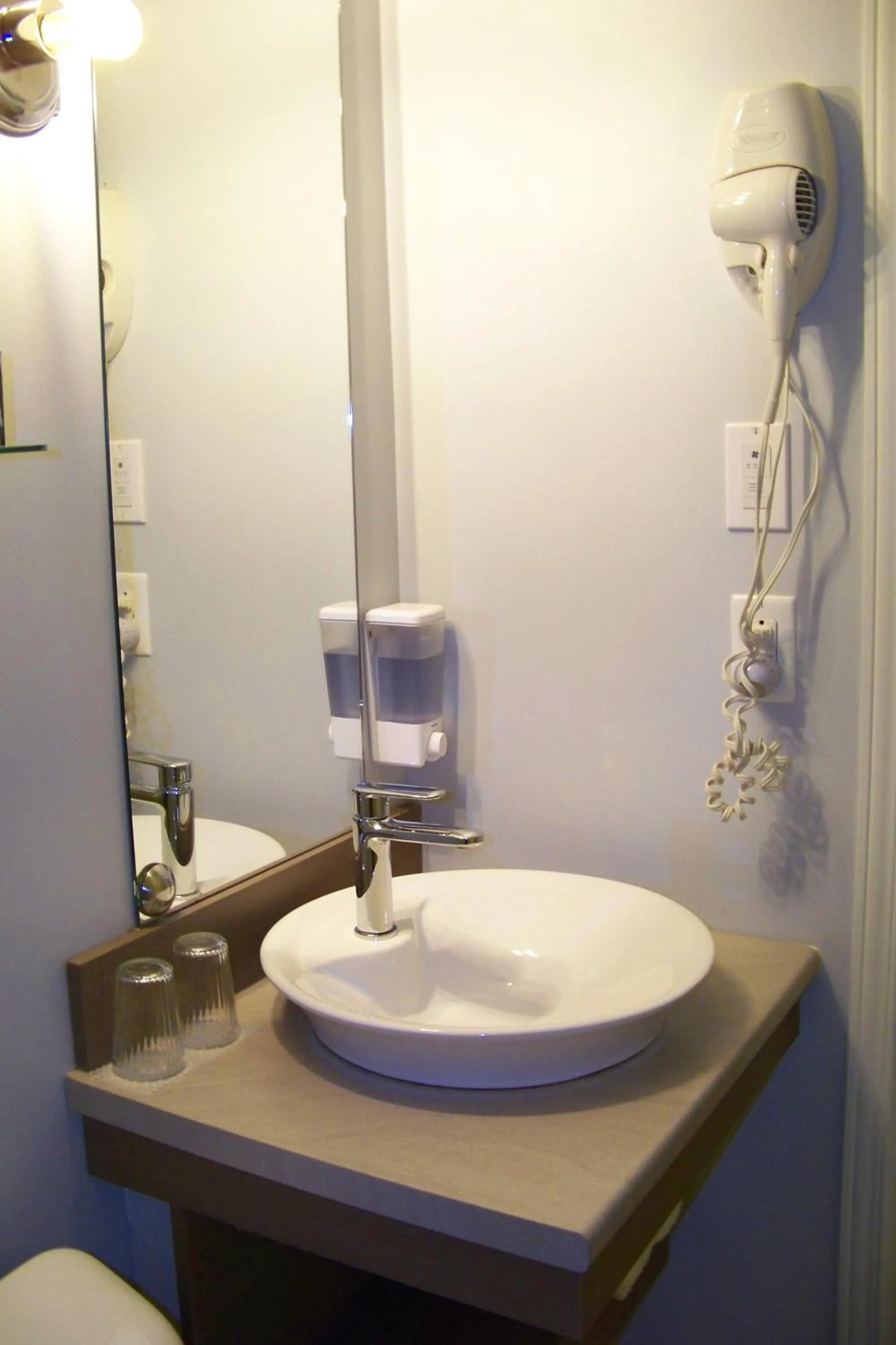 Bathroom in Auberge aux Deux Lions