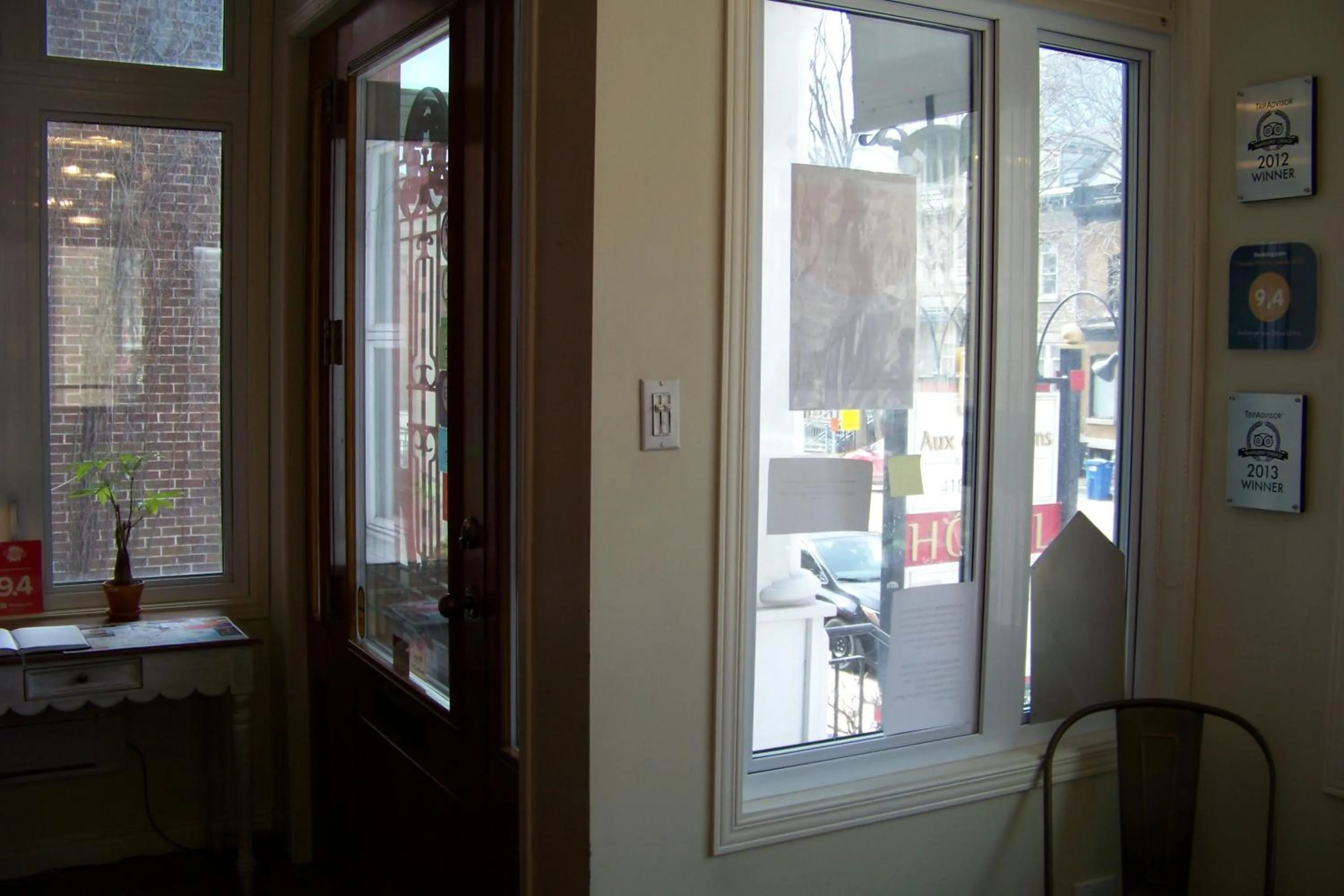 Seating area in Auberge aux Deux Lions