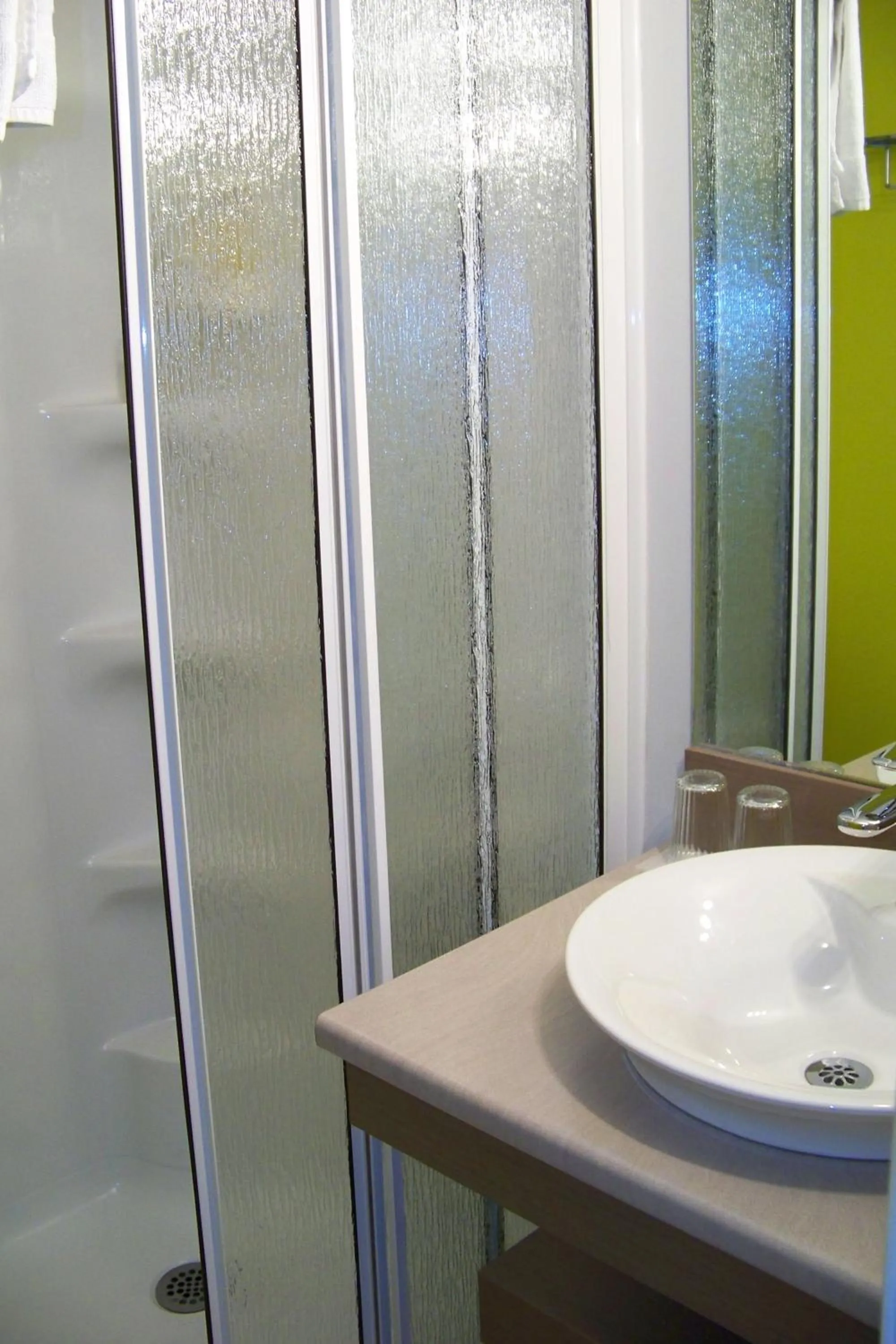 Bathroom in Auberge aux Deux Lions