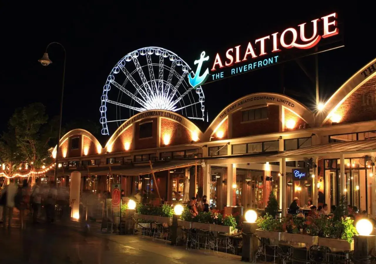 Property building in The Cosy River Property building in The Cosy River