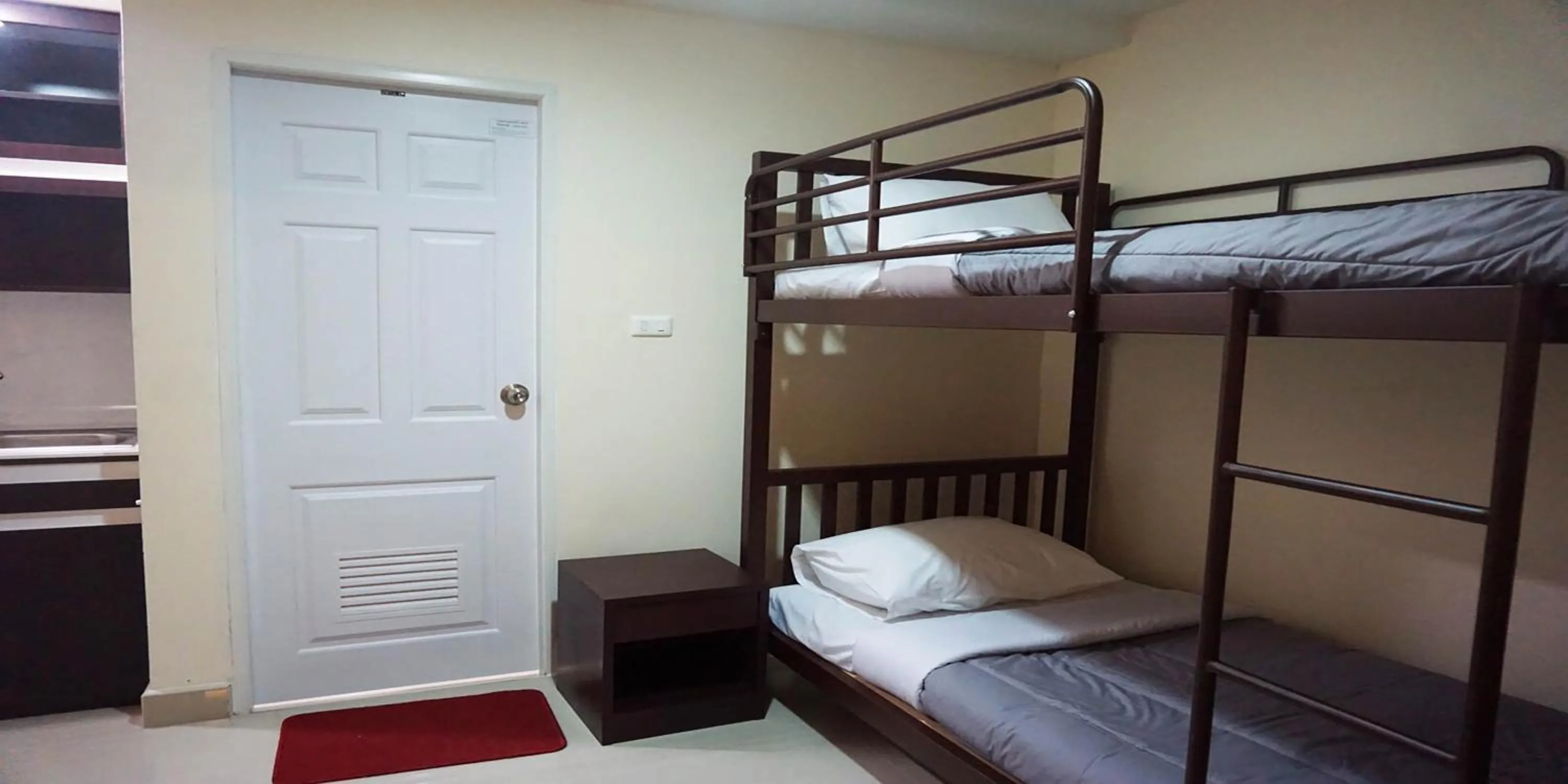 bunk bed, Bed in The Cosy River