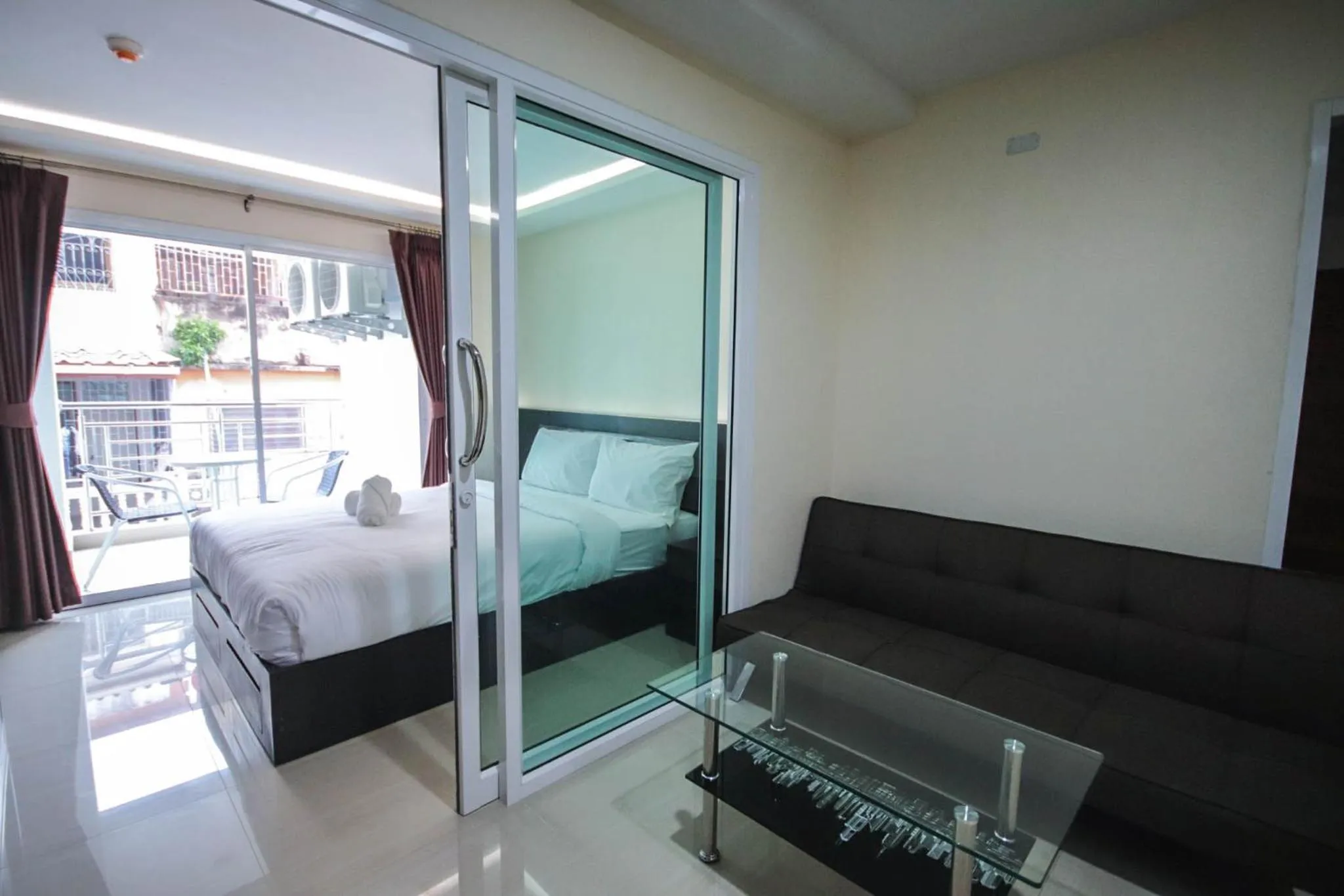 Living room, Bed in The Cosy River