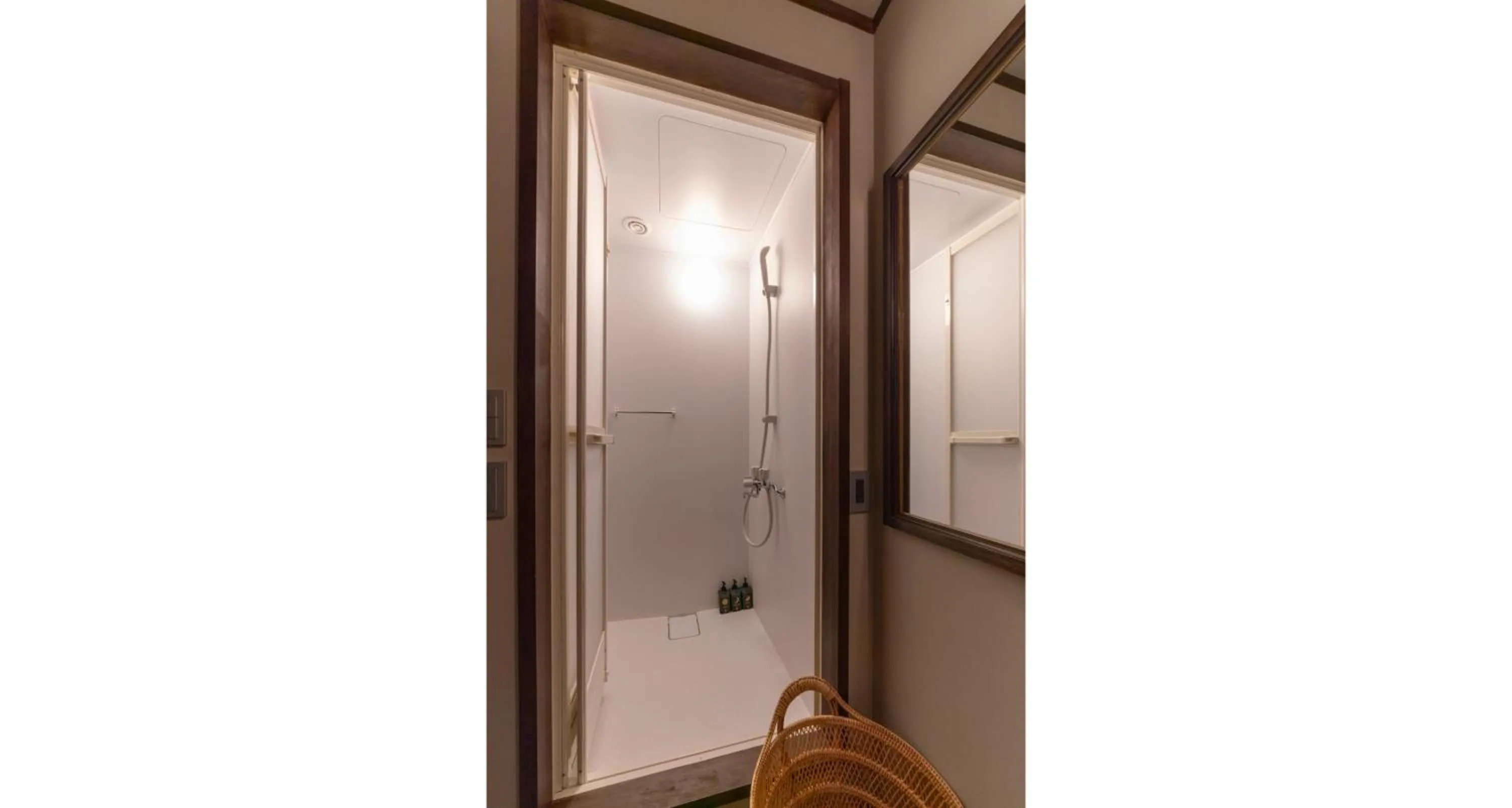 Bathroom in Ainotsuji Machiya House