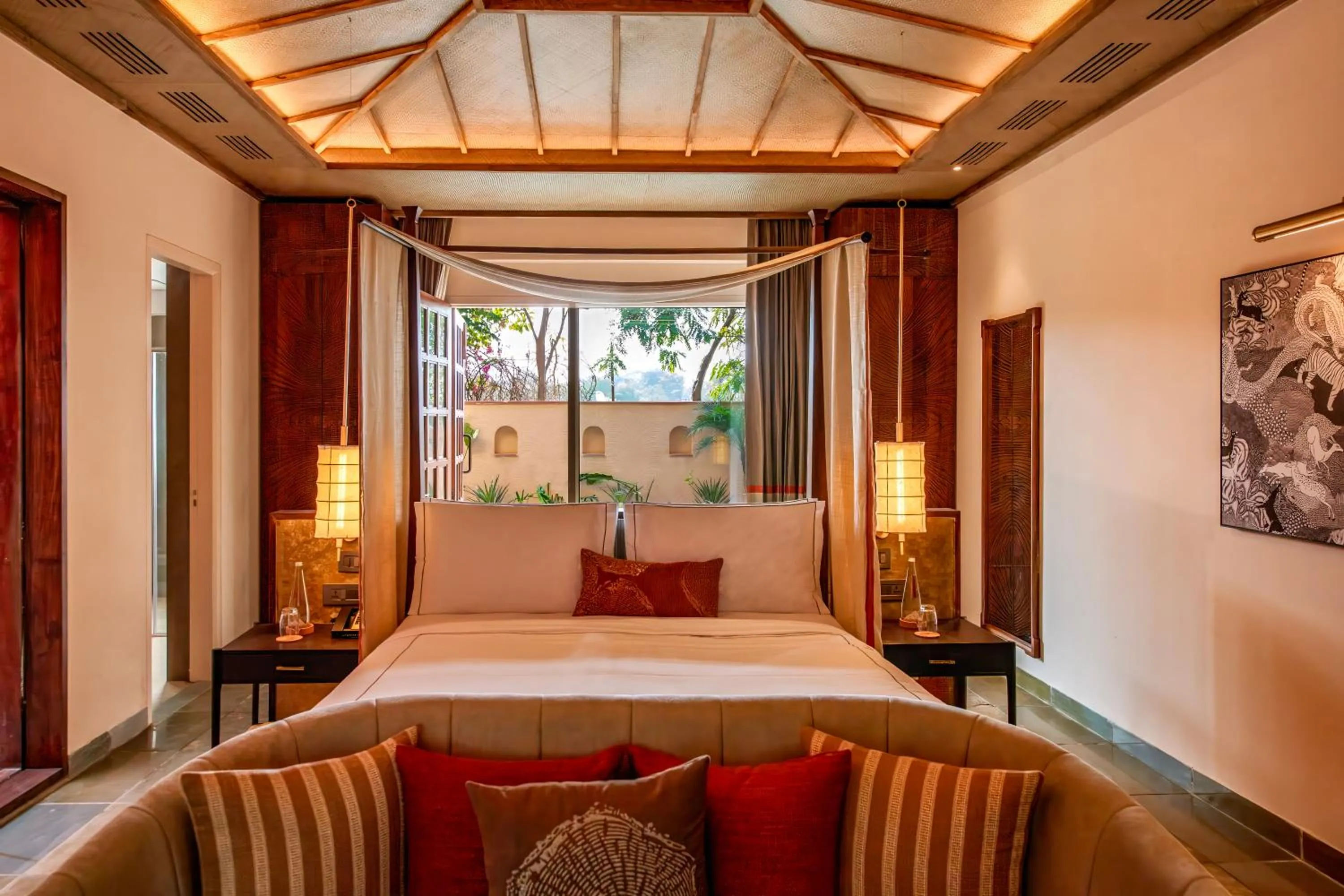 Bed in Taj Sawai,Ranthambore