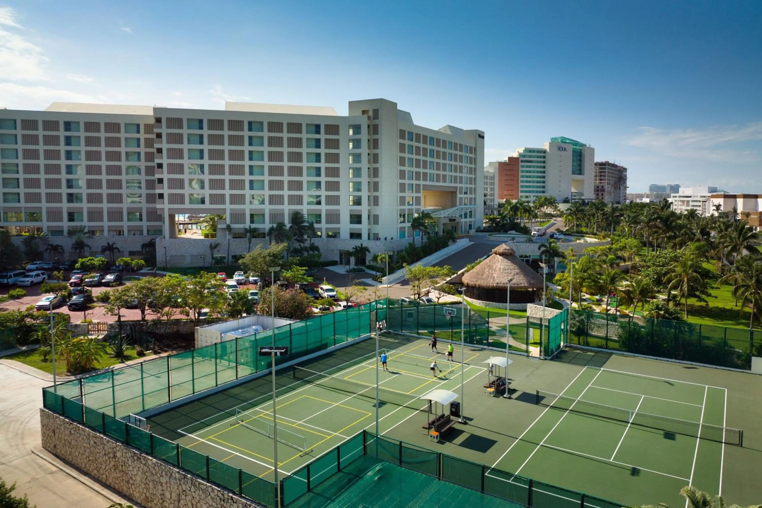 Tennis court in The Westin Lagunamar Ocean Resort Villas & Spa Cancun