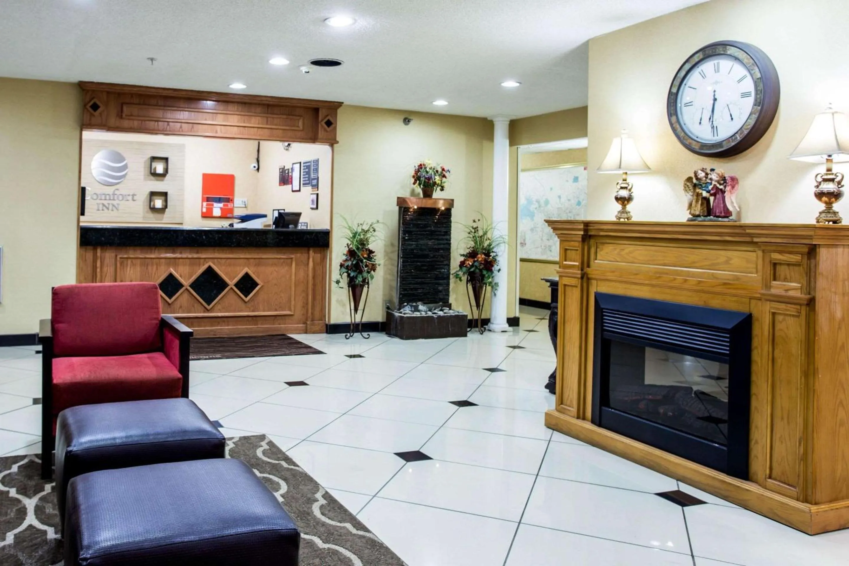 Lobby or reception in Comfort Inn Columbia West
