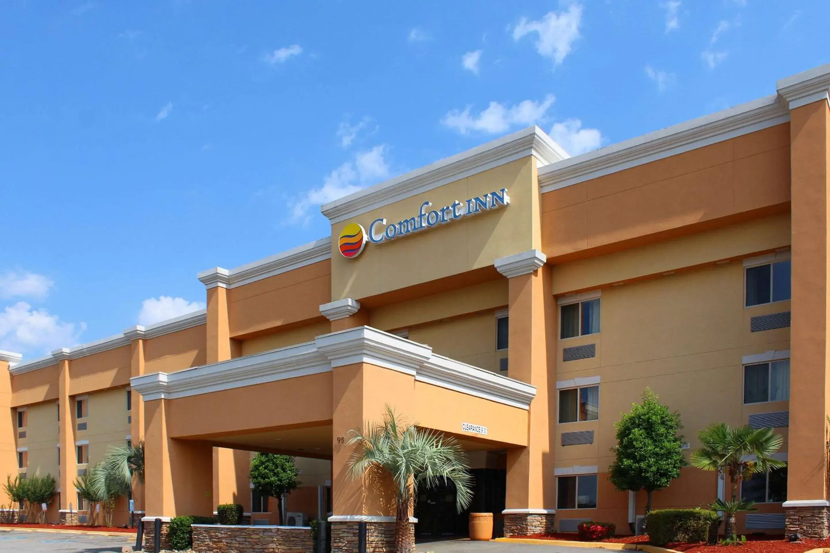 Property building in Comfort Inn Columbia West Property building in Comfort Inn Columbia West