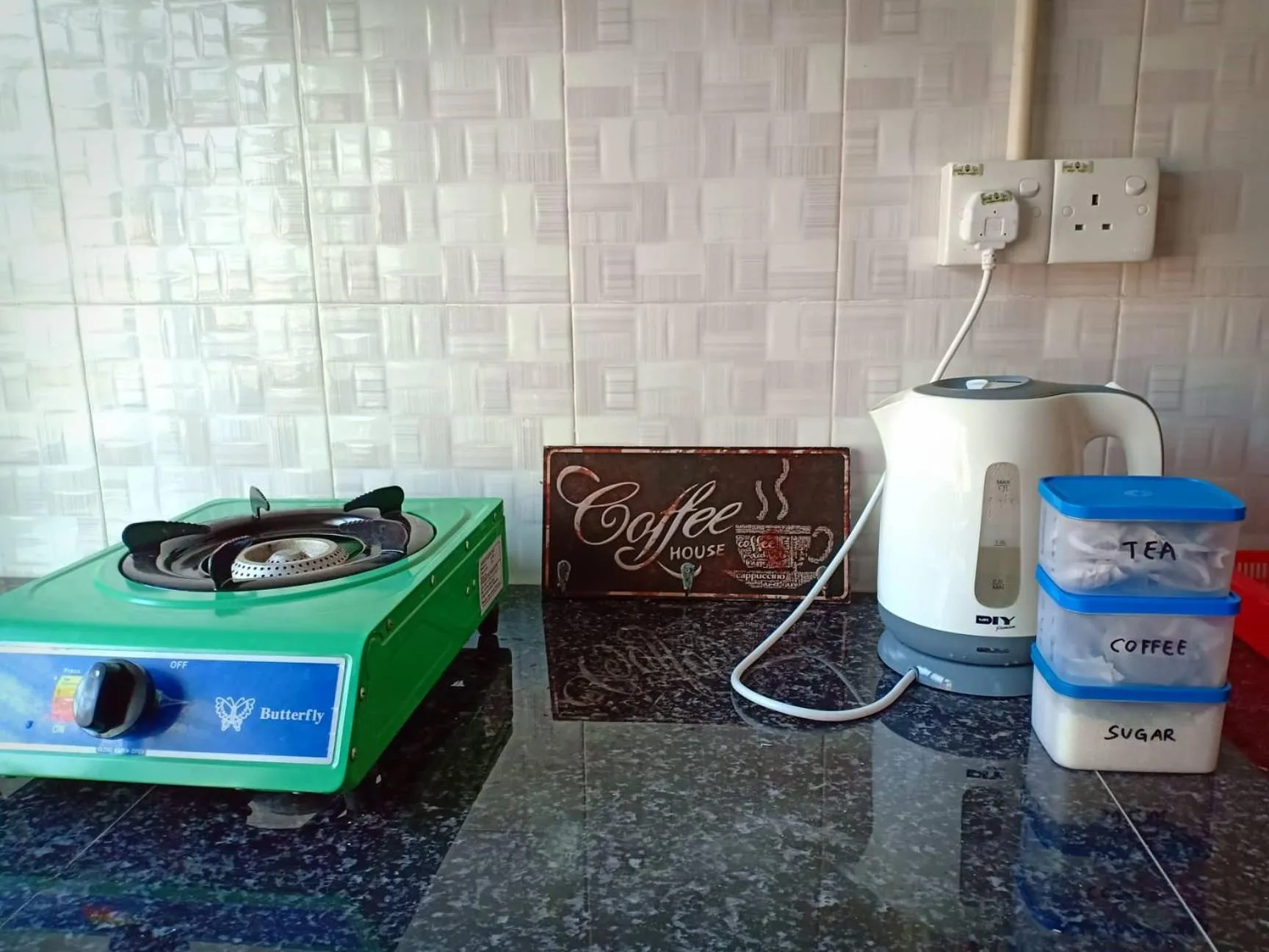 Kitchen or kitchenette in Homestay Sejati
