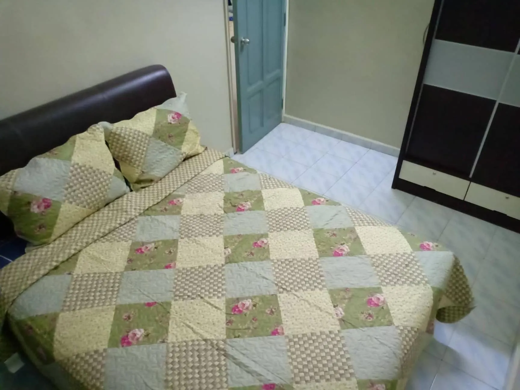 Bed in Homestay Sejati
