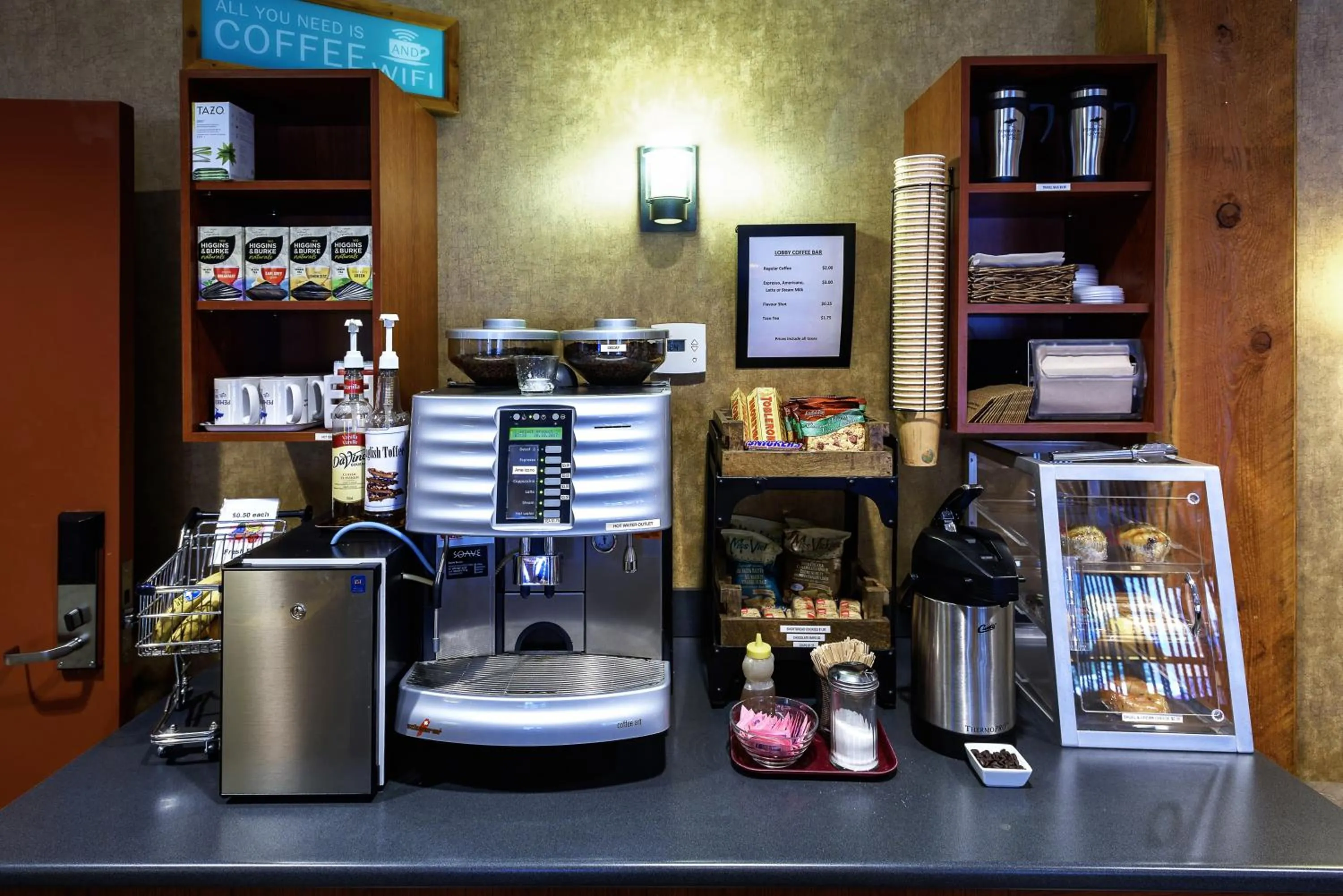 Breakfast in Pemberton Valley Lodge
