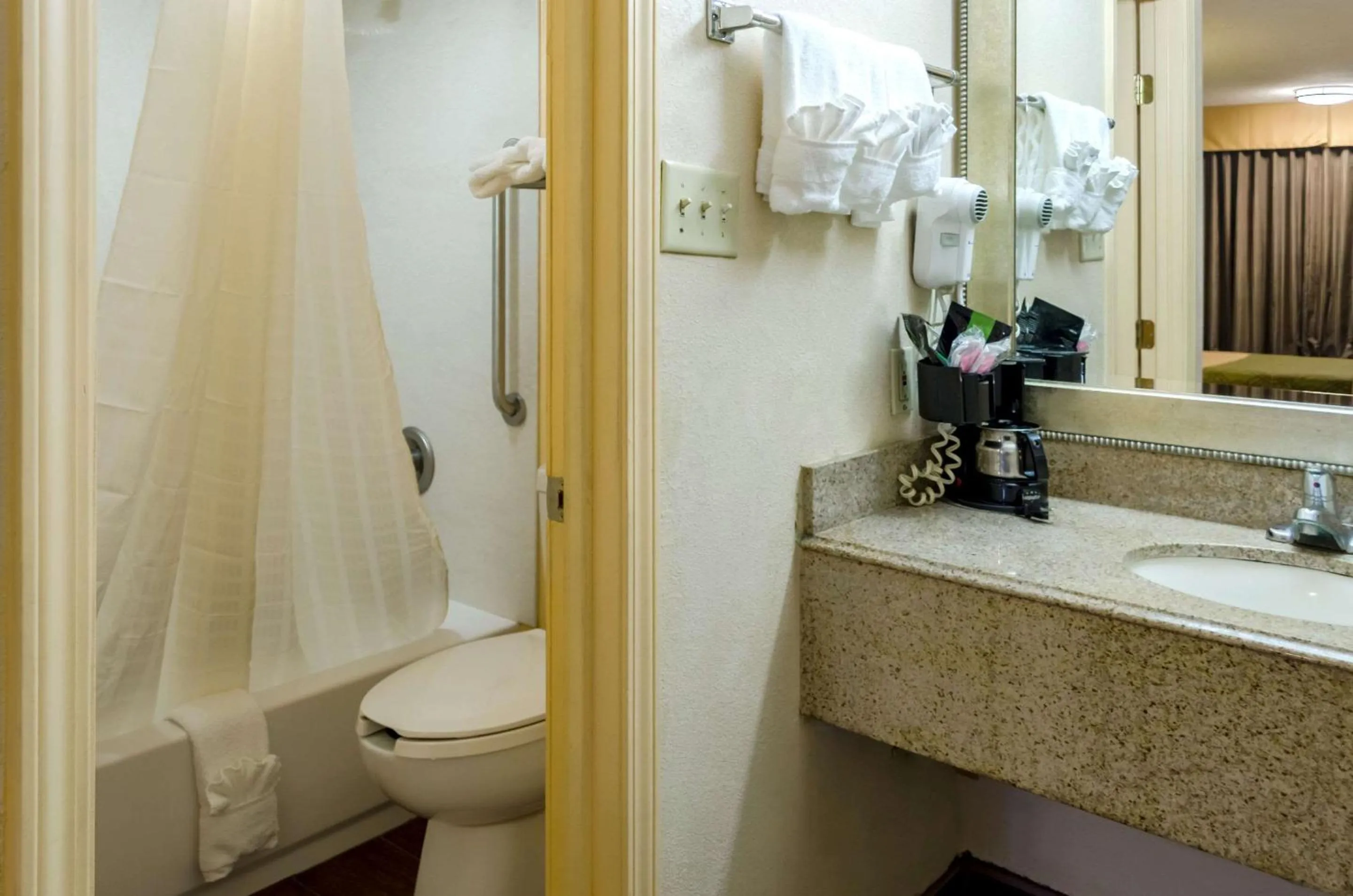Bedroom in Rodeway Inn Vicksburg