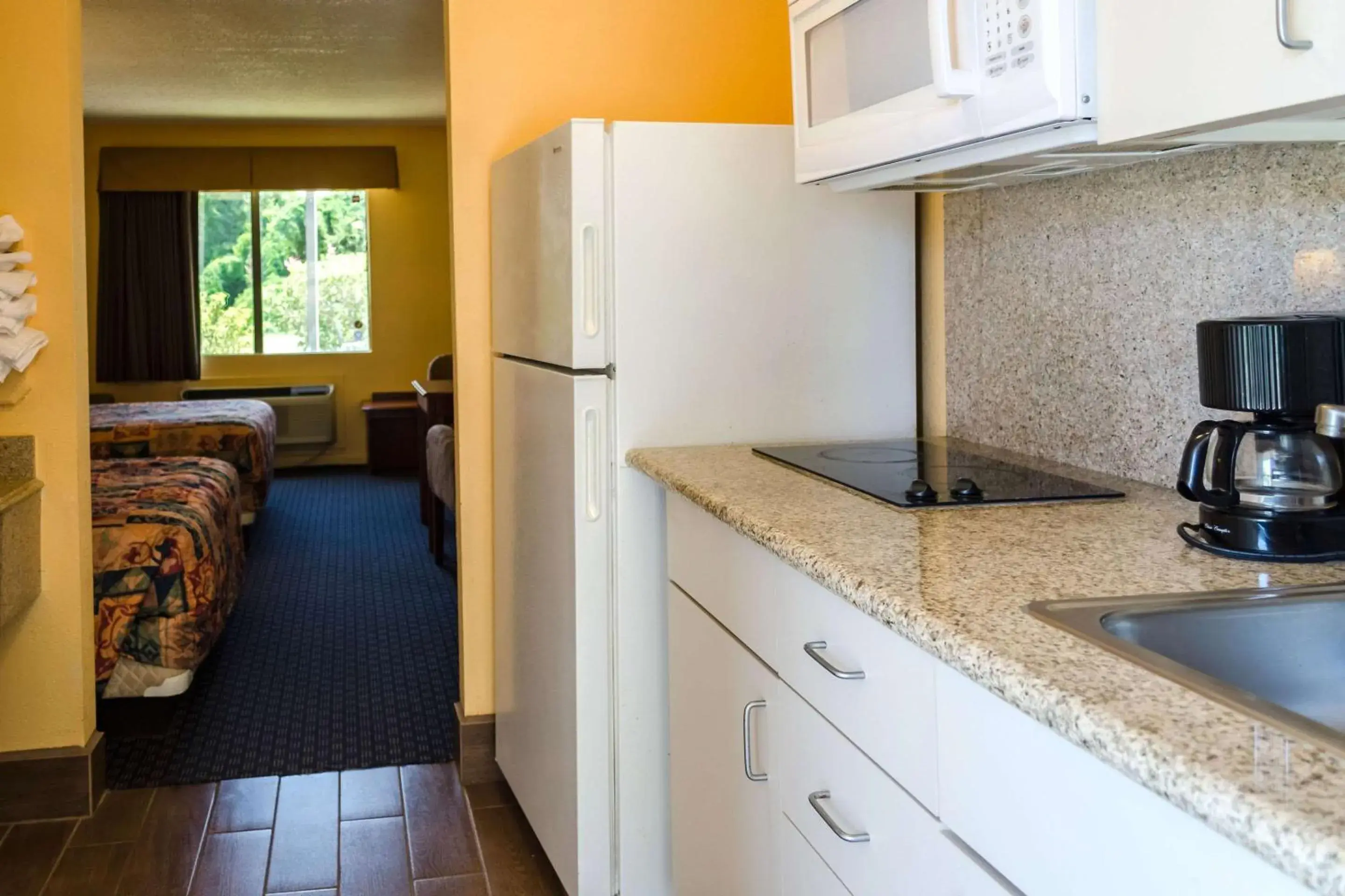 Bedroom in Rodeway Inn Vicksburg Bedroom in Rodeway Inn Vicksburg
