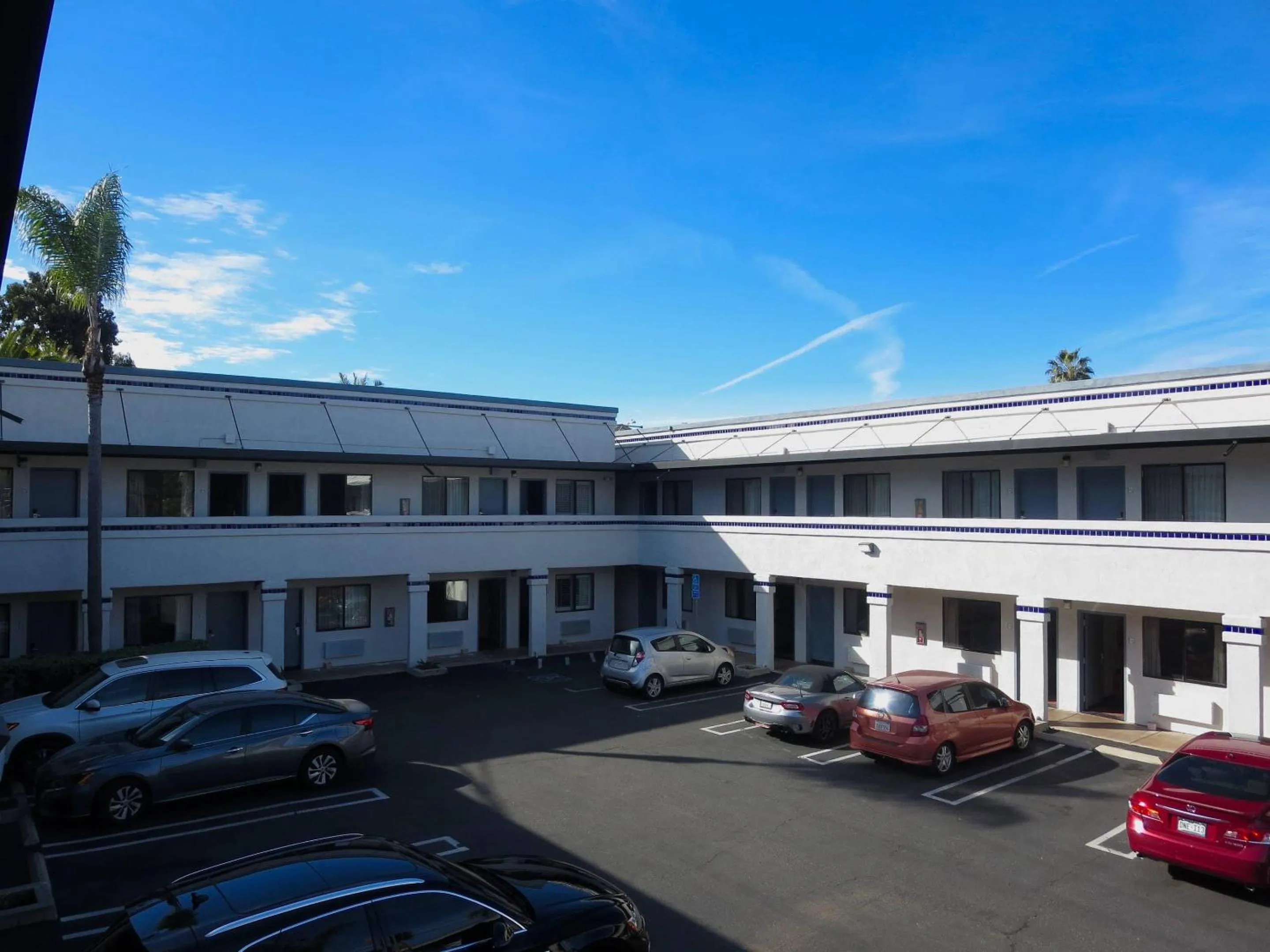Property building in Rodeway Inn Encinitas North