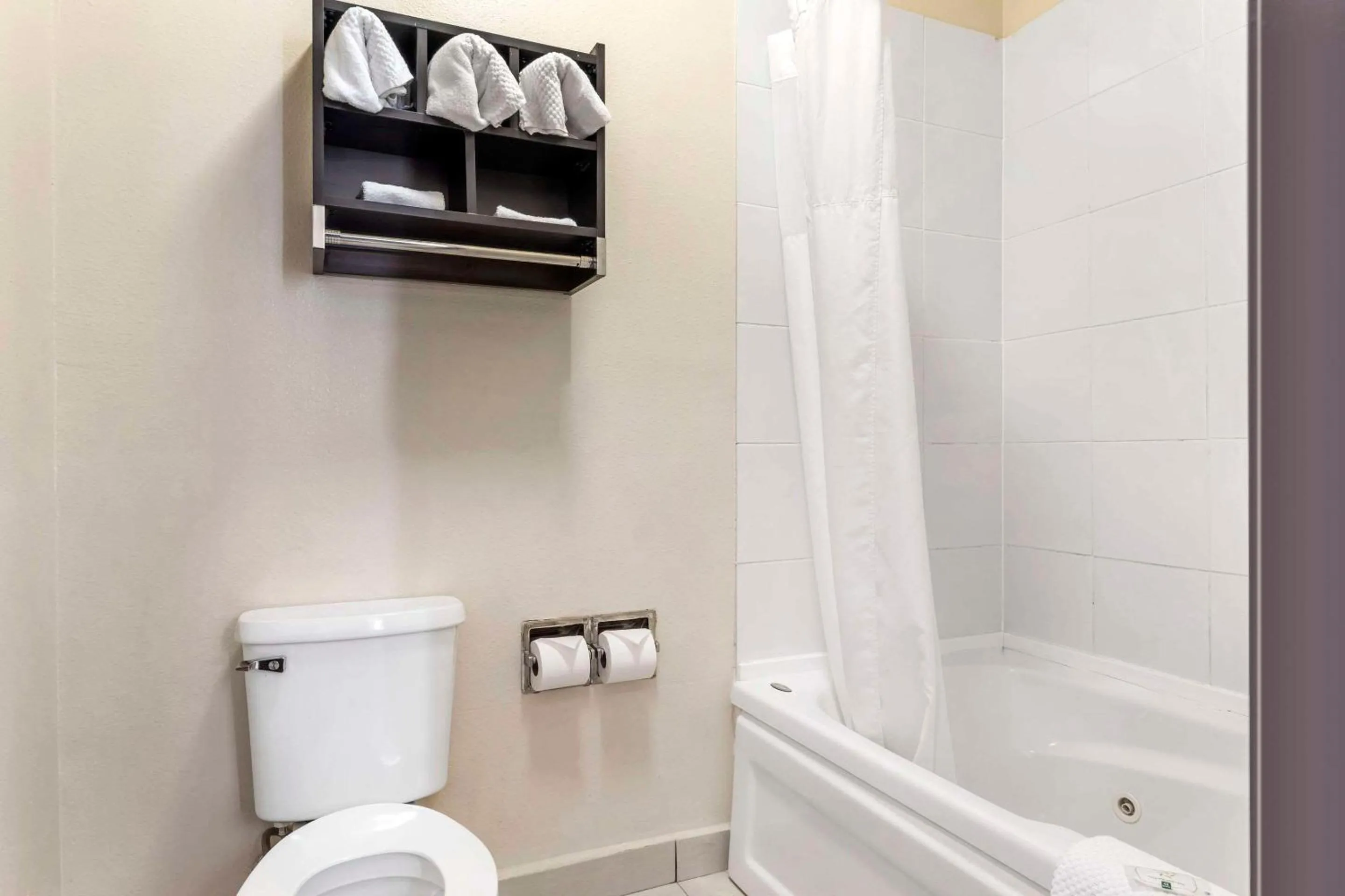 Bedroom in Quality Inn & Suites Wichita Falls I-44