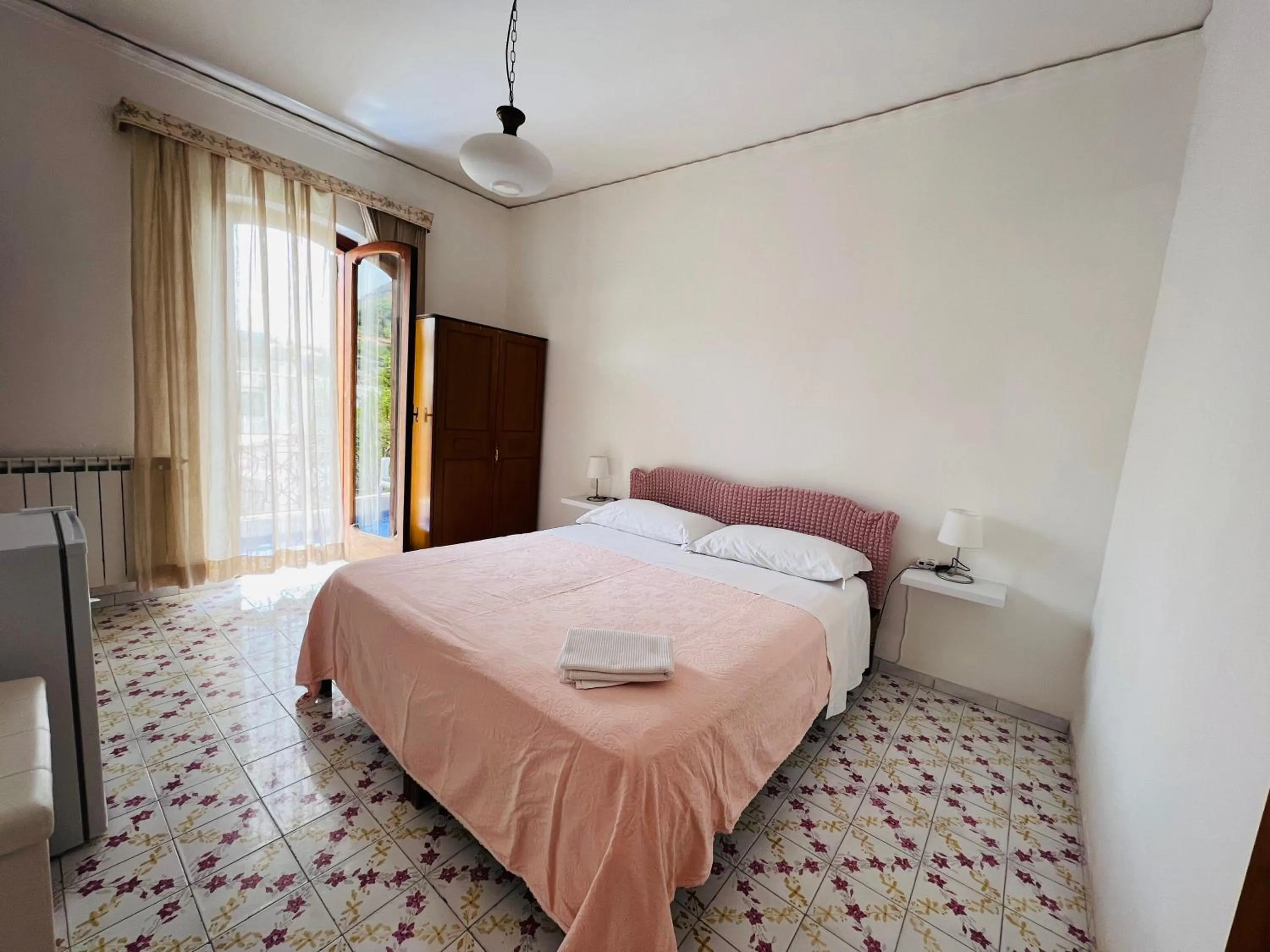 Photo of the whole room, Bed in Villa Thomas BB conduzione familiare