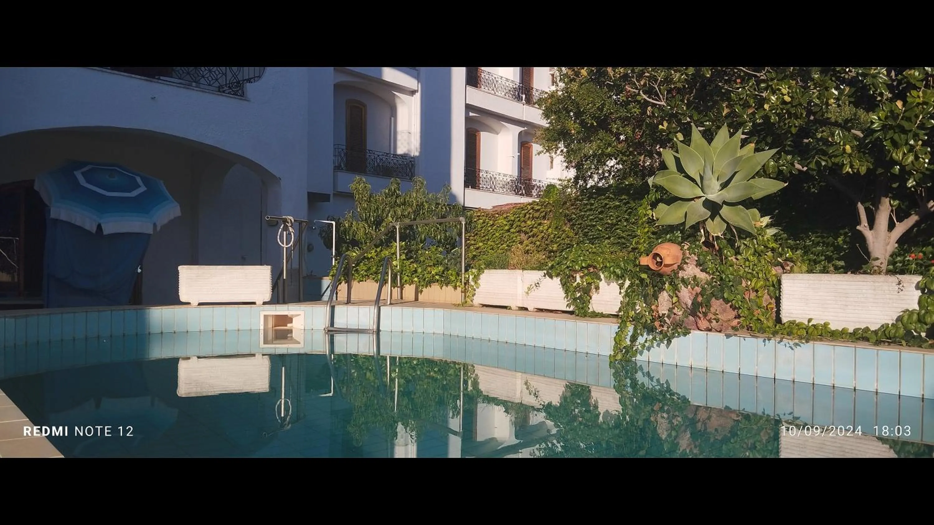 Swimming pool in Villa Thomas BB conduzione familiare