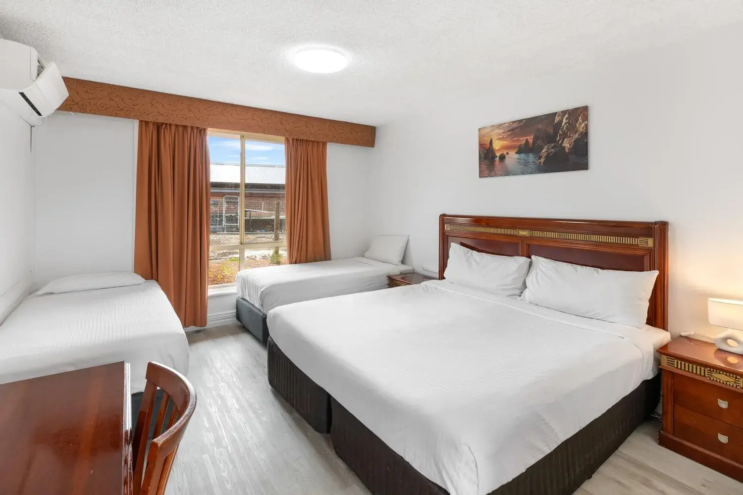 Bed in ibis Styles Albany Bed in ibis Styles Albany