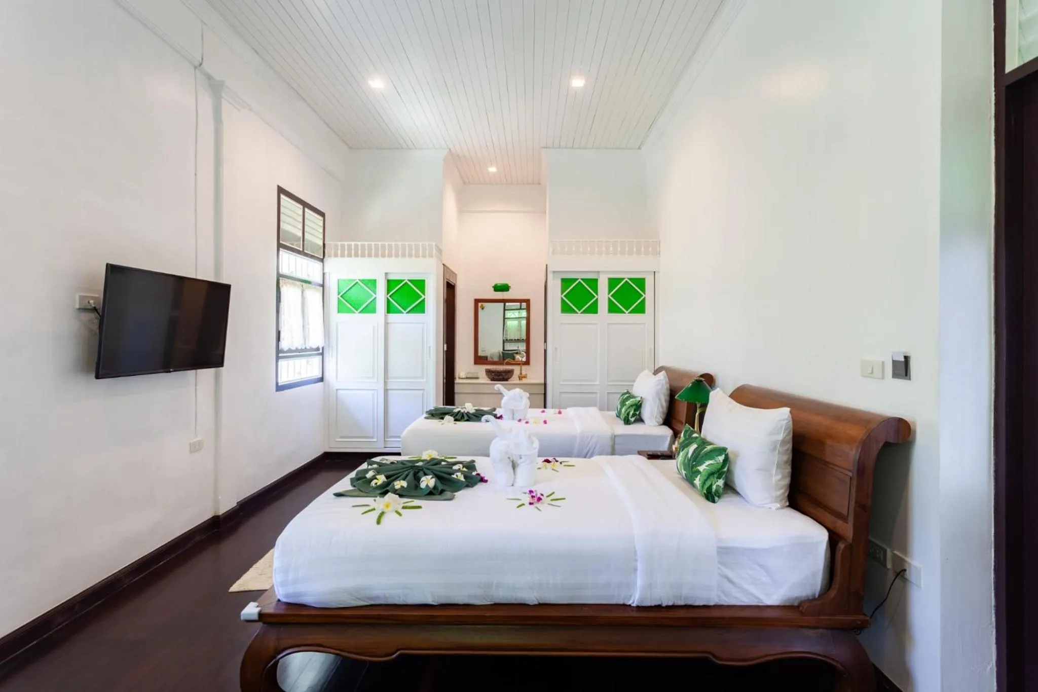 Bed in Sound Gallery House - SHA Plus