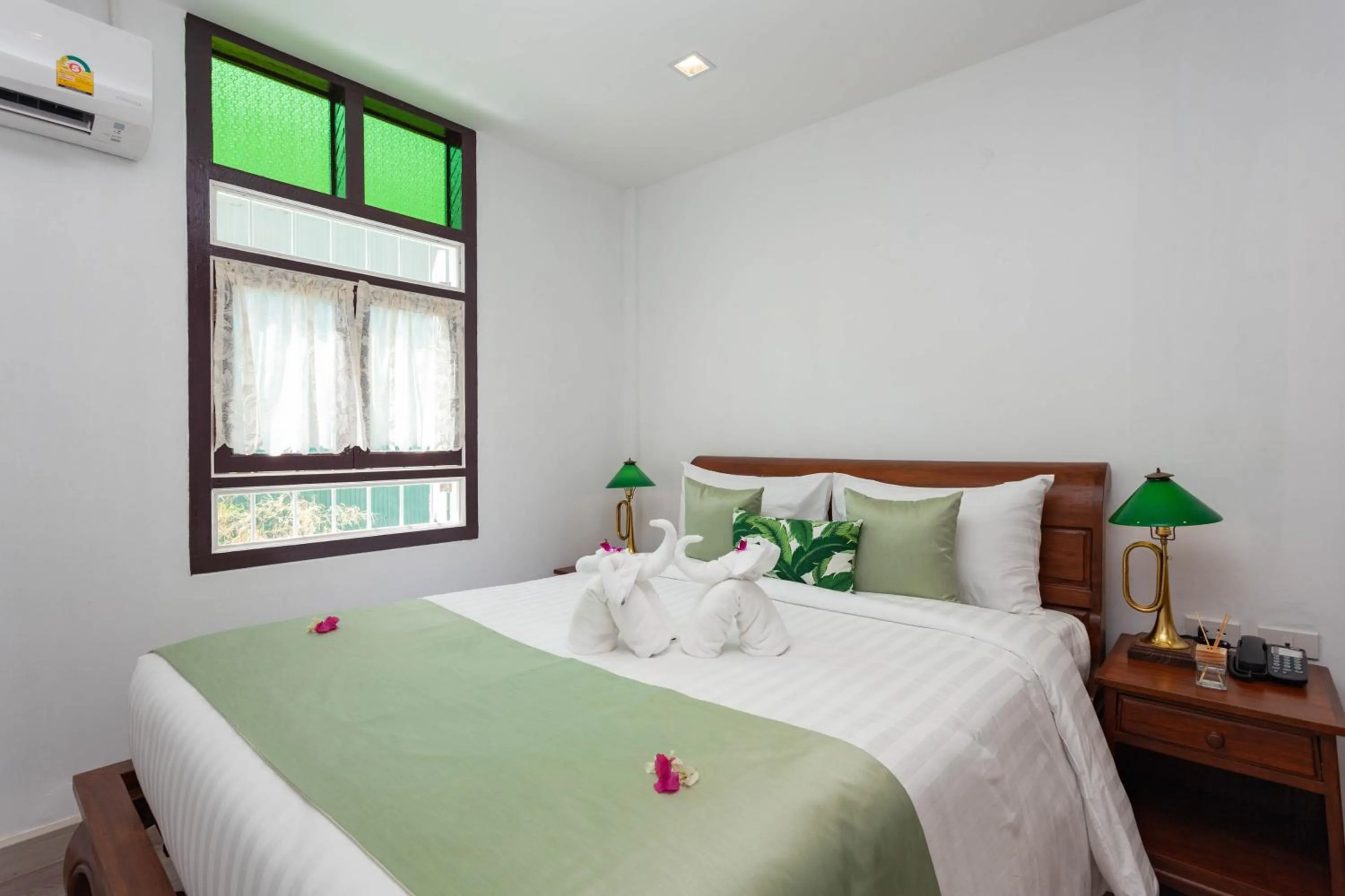 Bed in Sound Gallery House - SHA Plus