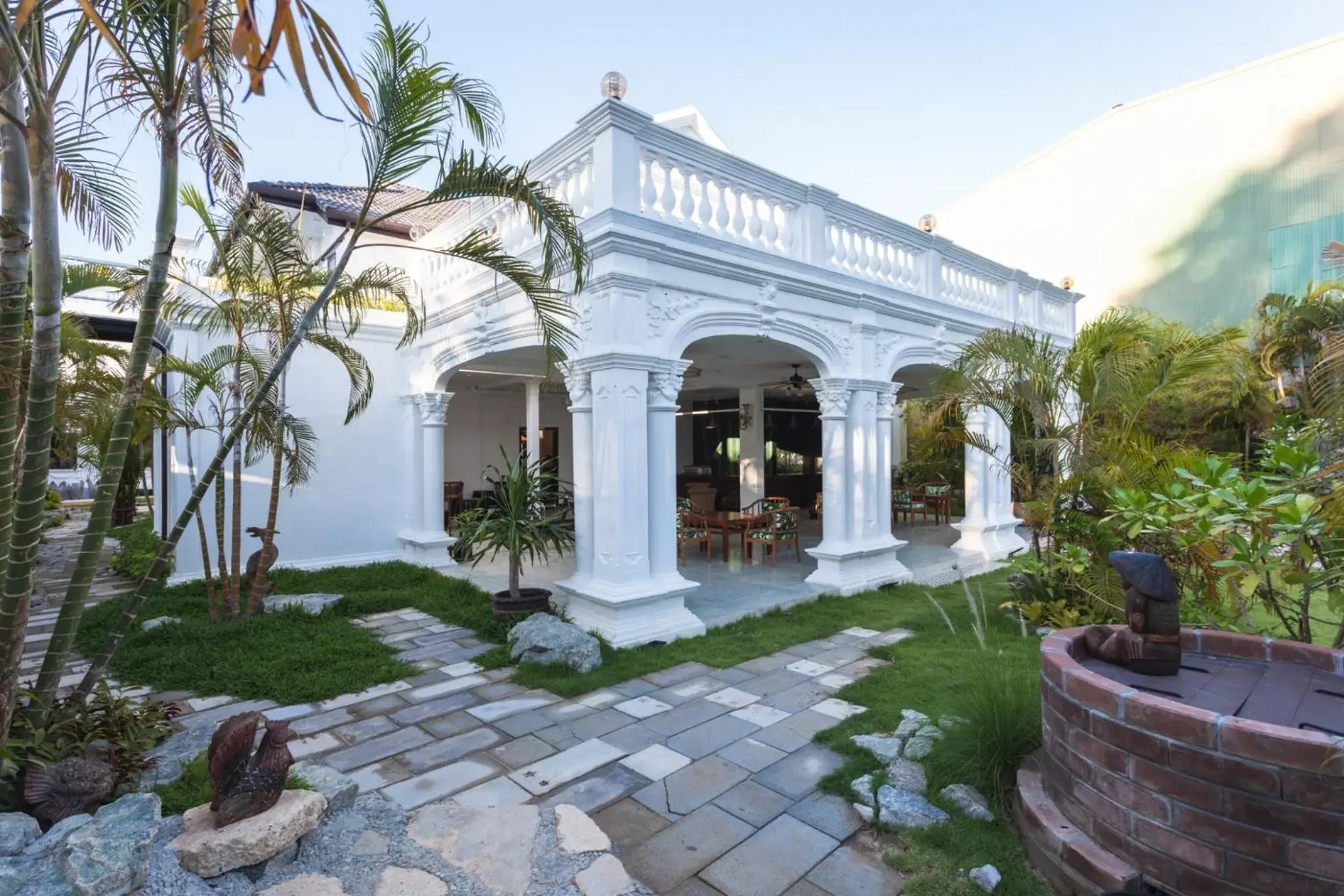 Property building in Sound Gallery House - SHA Plus Property building in Sound Gallery House - SHA Plus