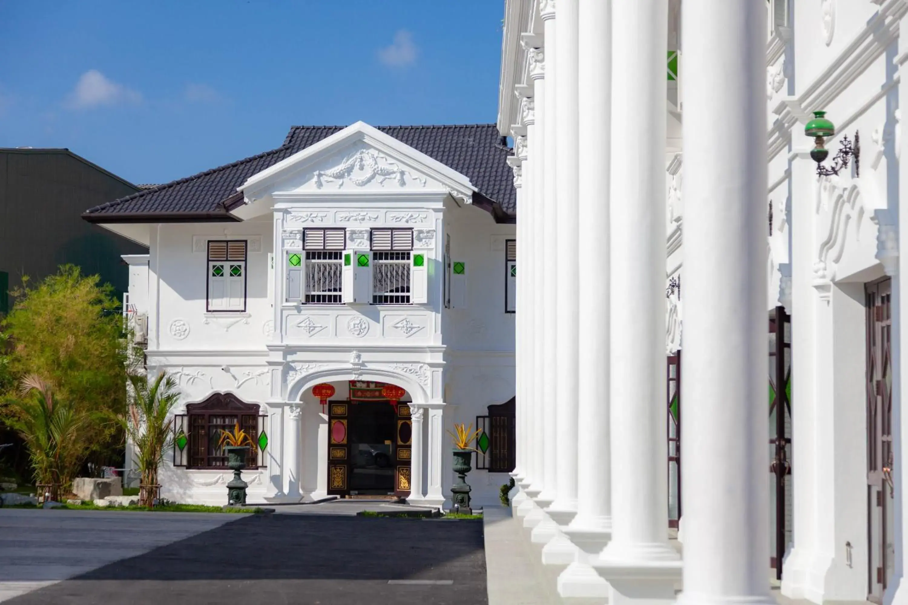 Property building in Sound Gallery House - SHA Plus Property building in Sound Gallery House - SHA Plus