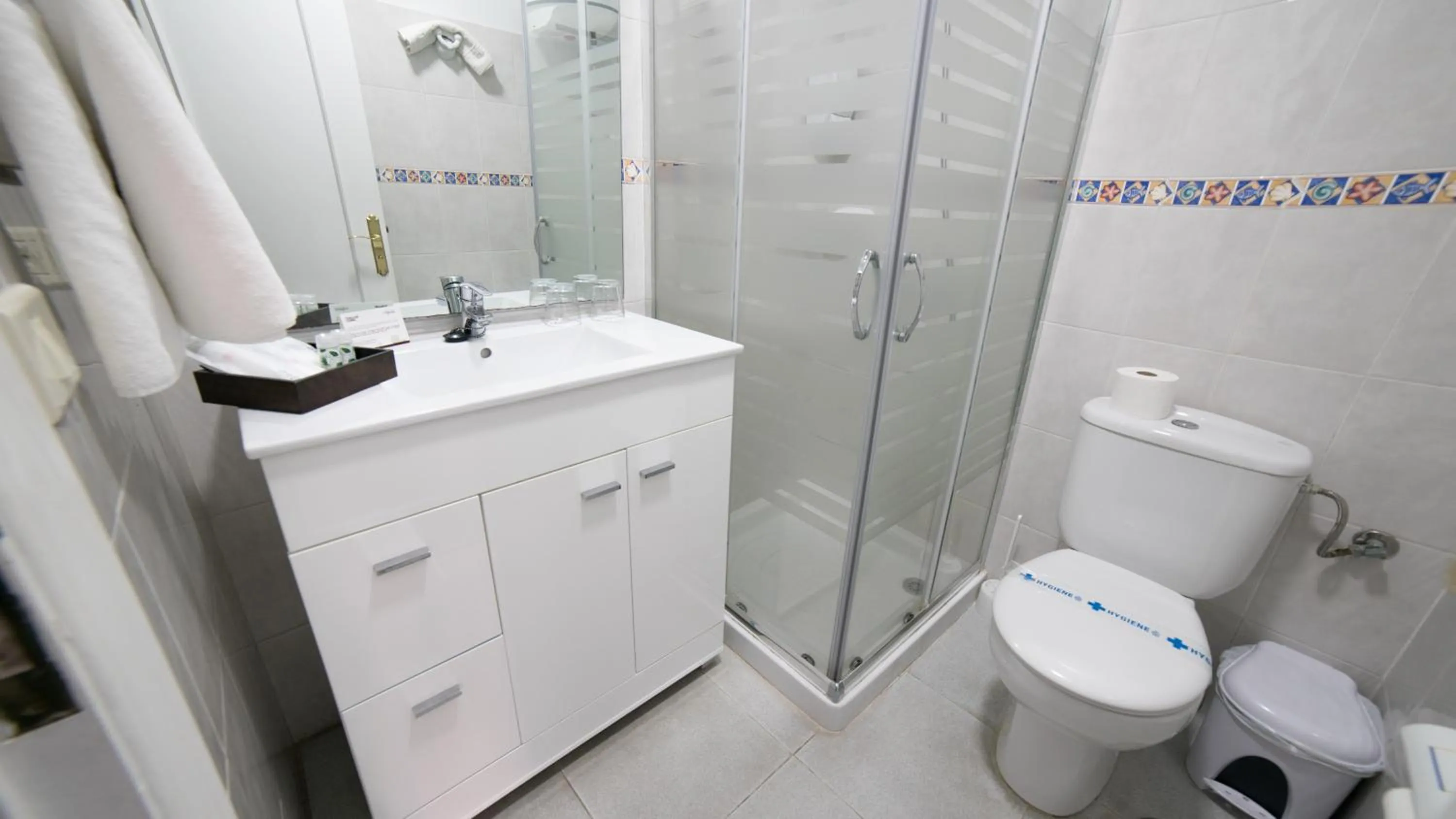 Bathroom in Hotel Aguere