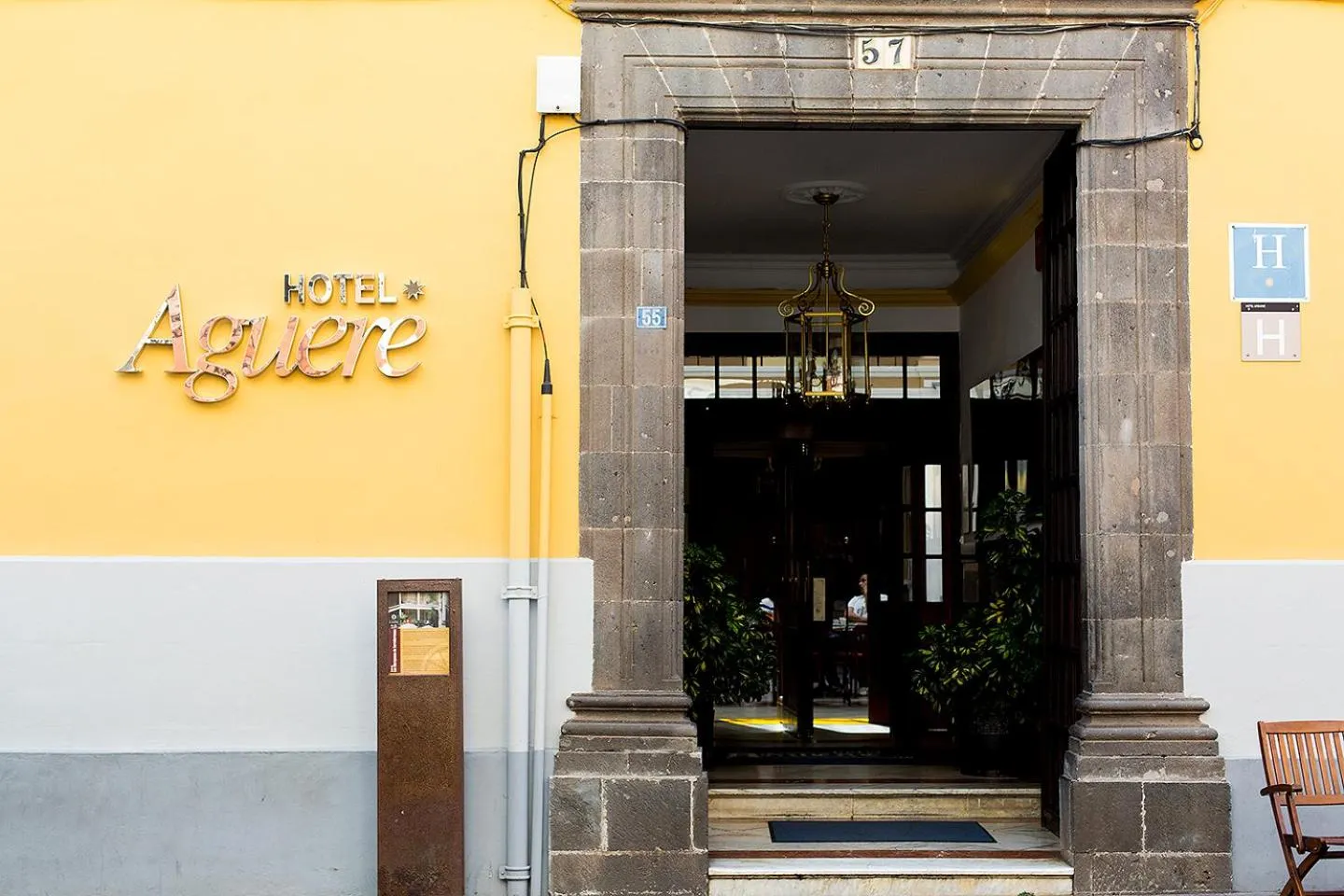 Facade/entrance in Hotel Aguere