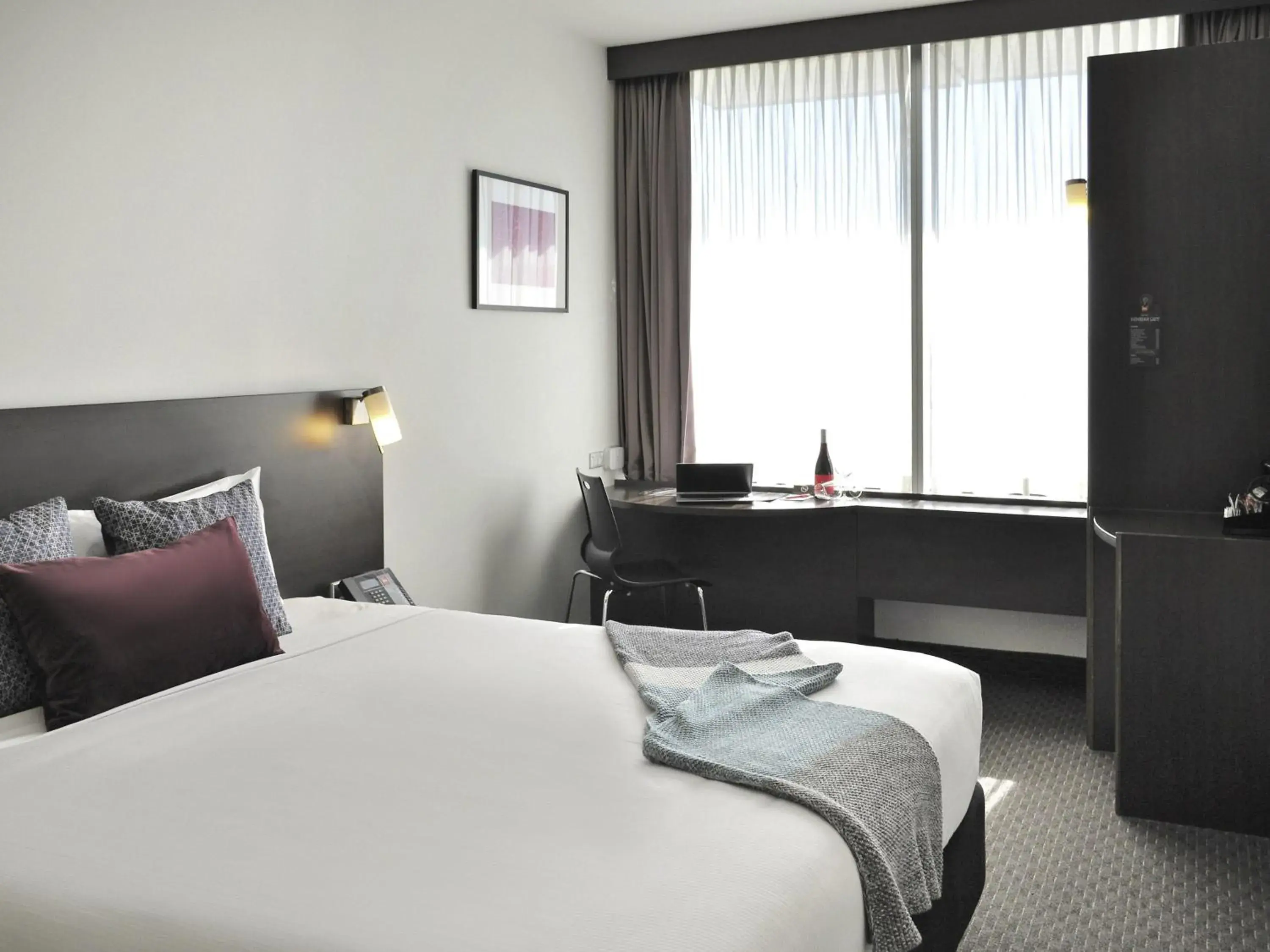 Standard Queen Room in ibis Melbourne - Glen Waverley Standard Queen Room in ibis Melbourne - Glen Waverley