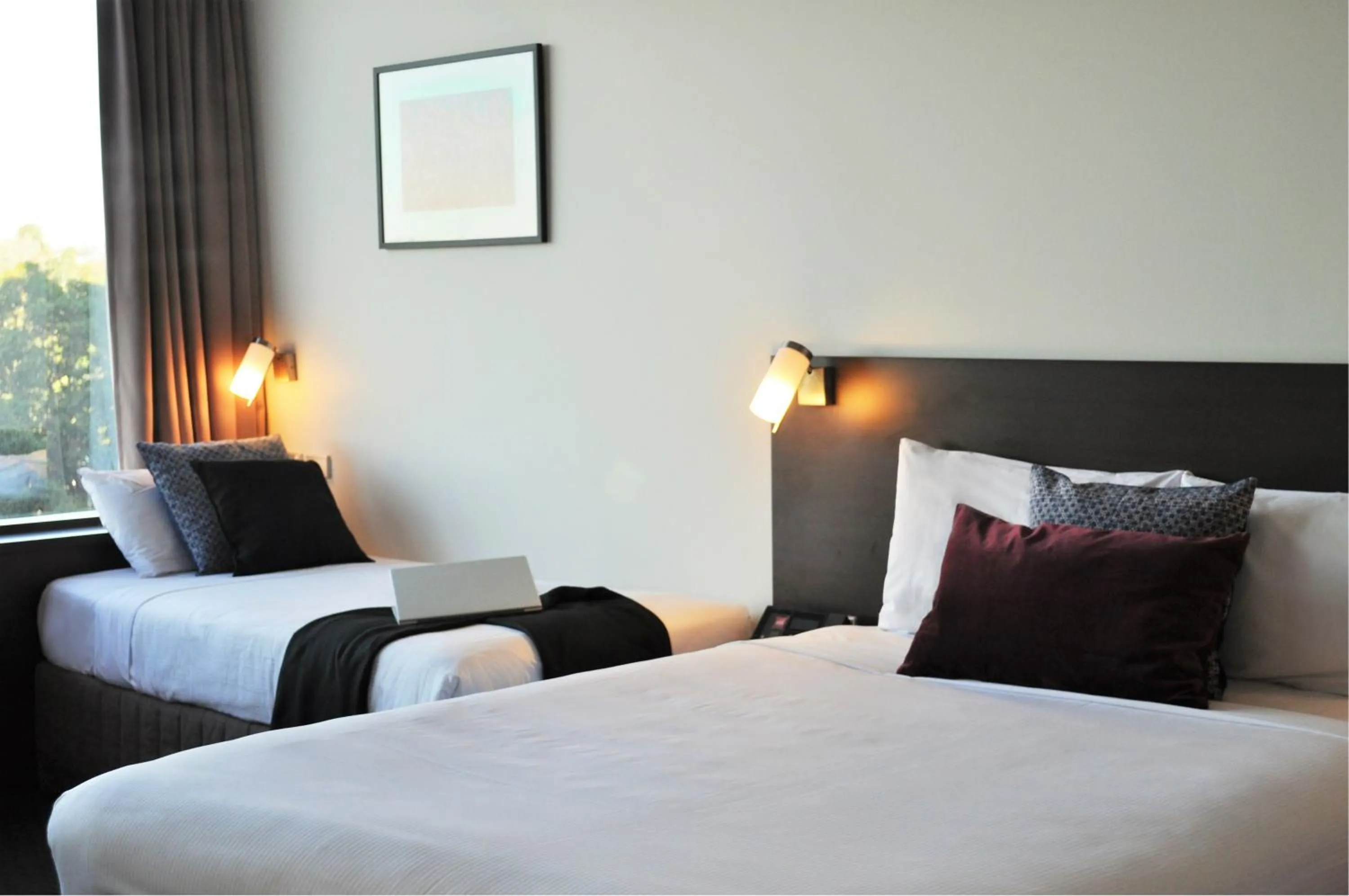 Photo of the whole room, Bed in ibis Melbourne - Glen Waverley