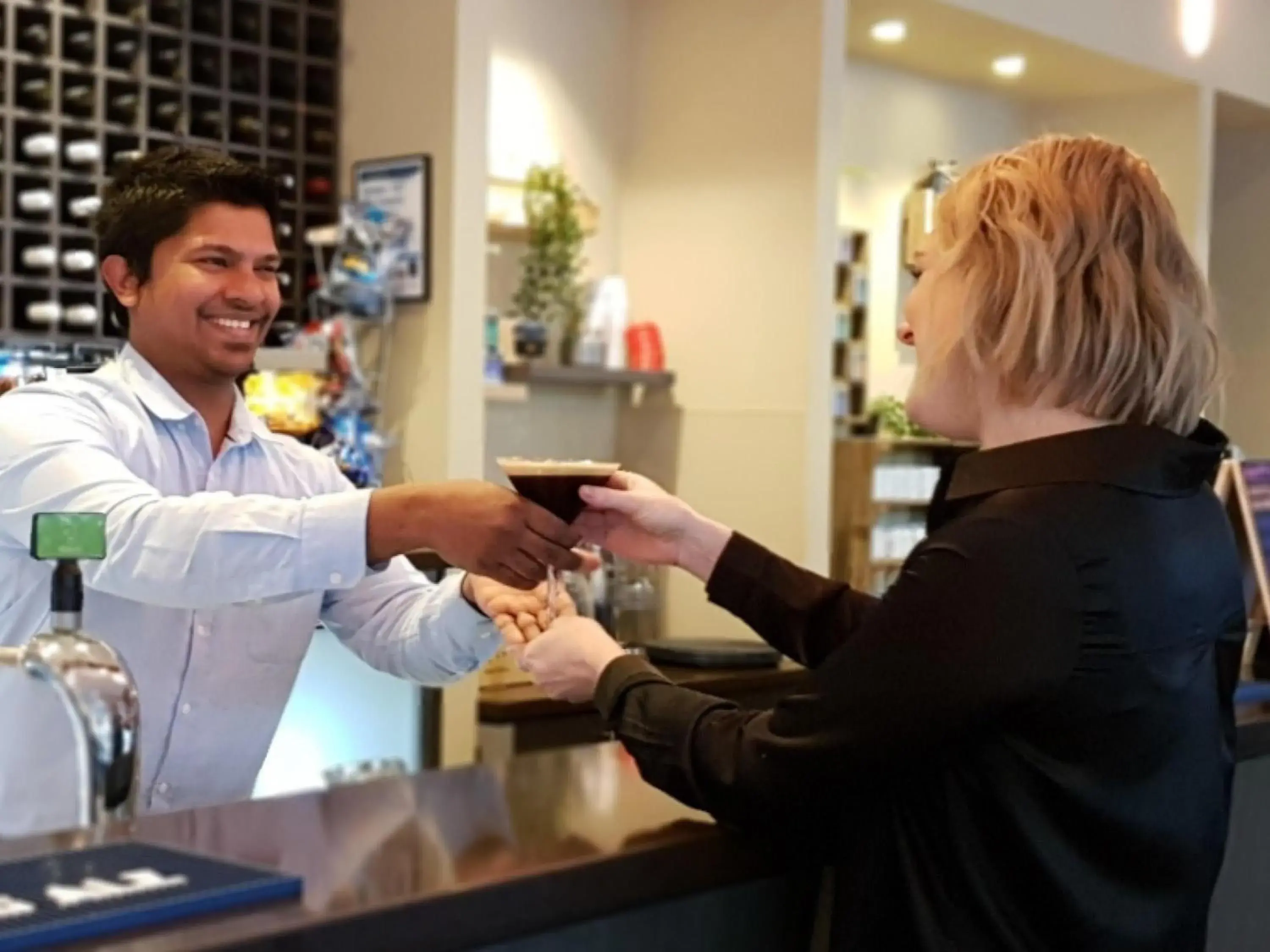 Lounge or bar in ibis Melbourne - Glen Waverley Lounge or bar in ibis Melbourne - Glen Waverley