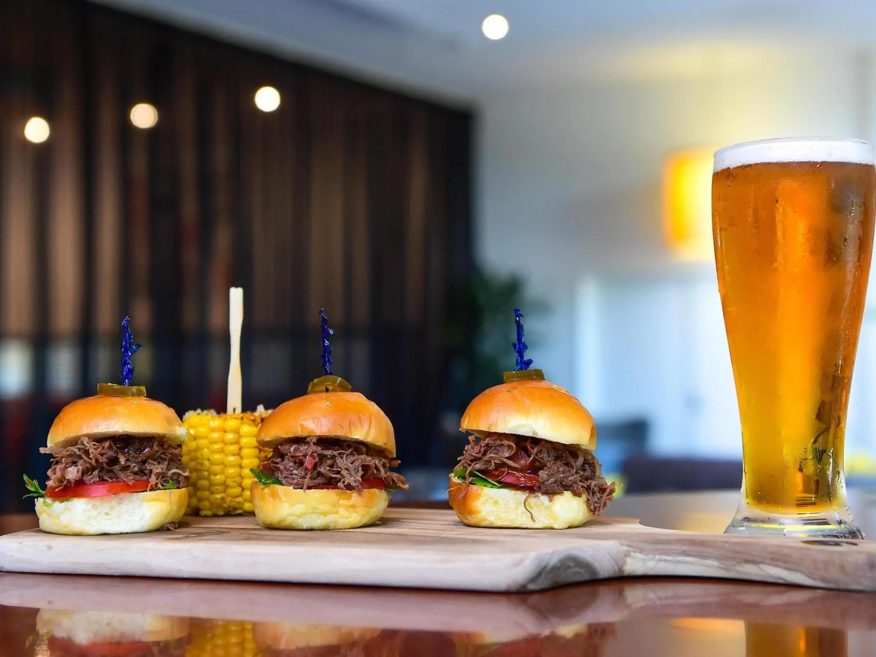 Lounge or bar in ibis Melbourne - Glen Waverley Lounge or bar in ibis Melbourne - Glen Waverley