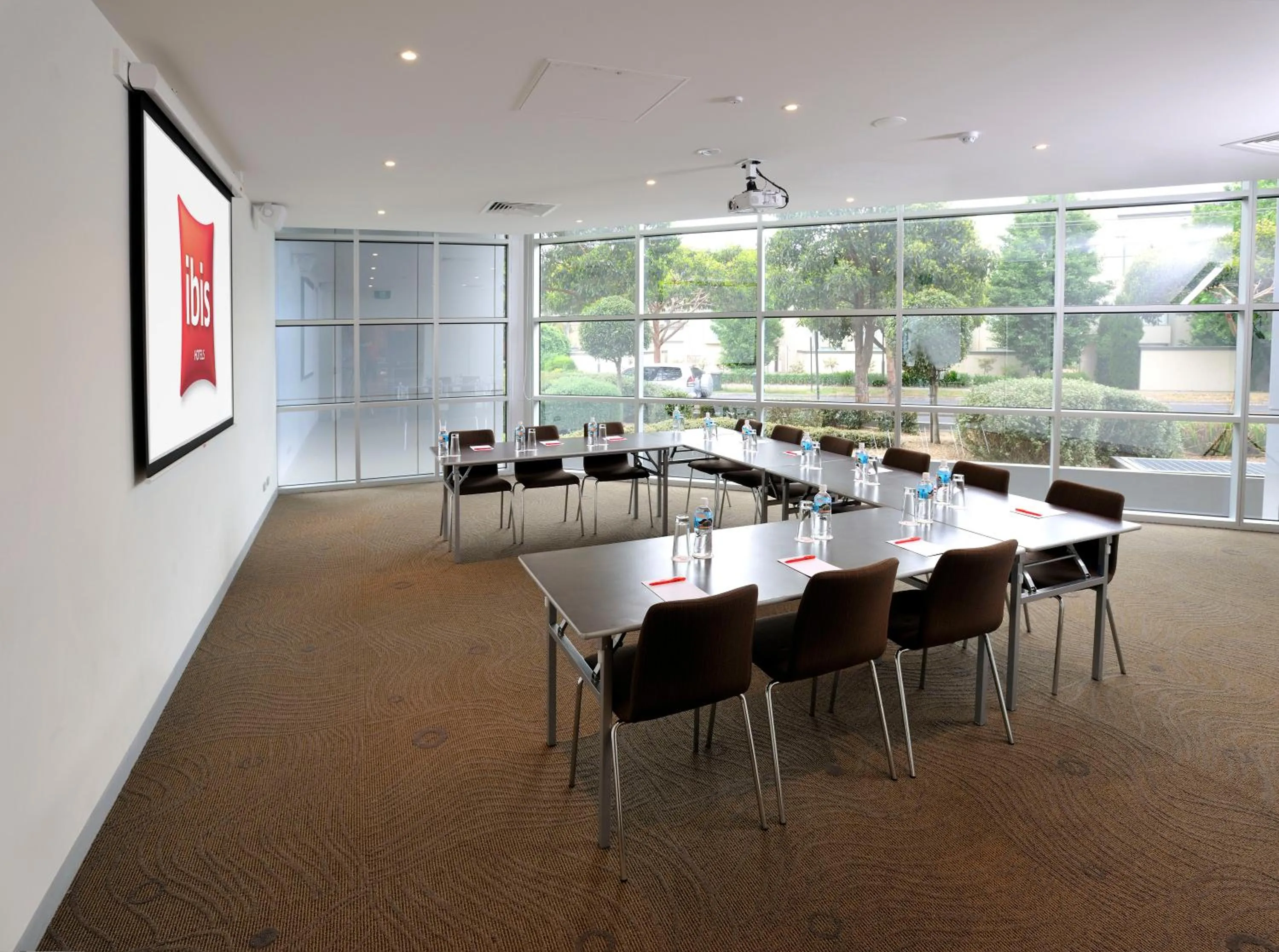 Business facilities in ibis Melbourne - Glen Waverley
