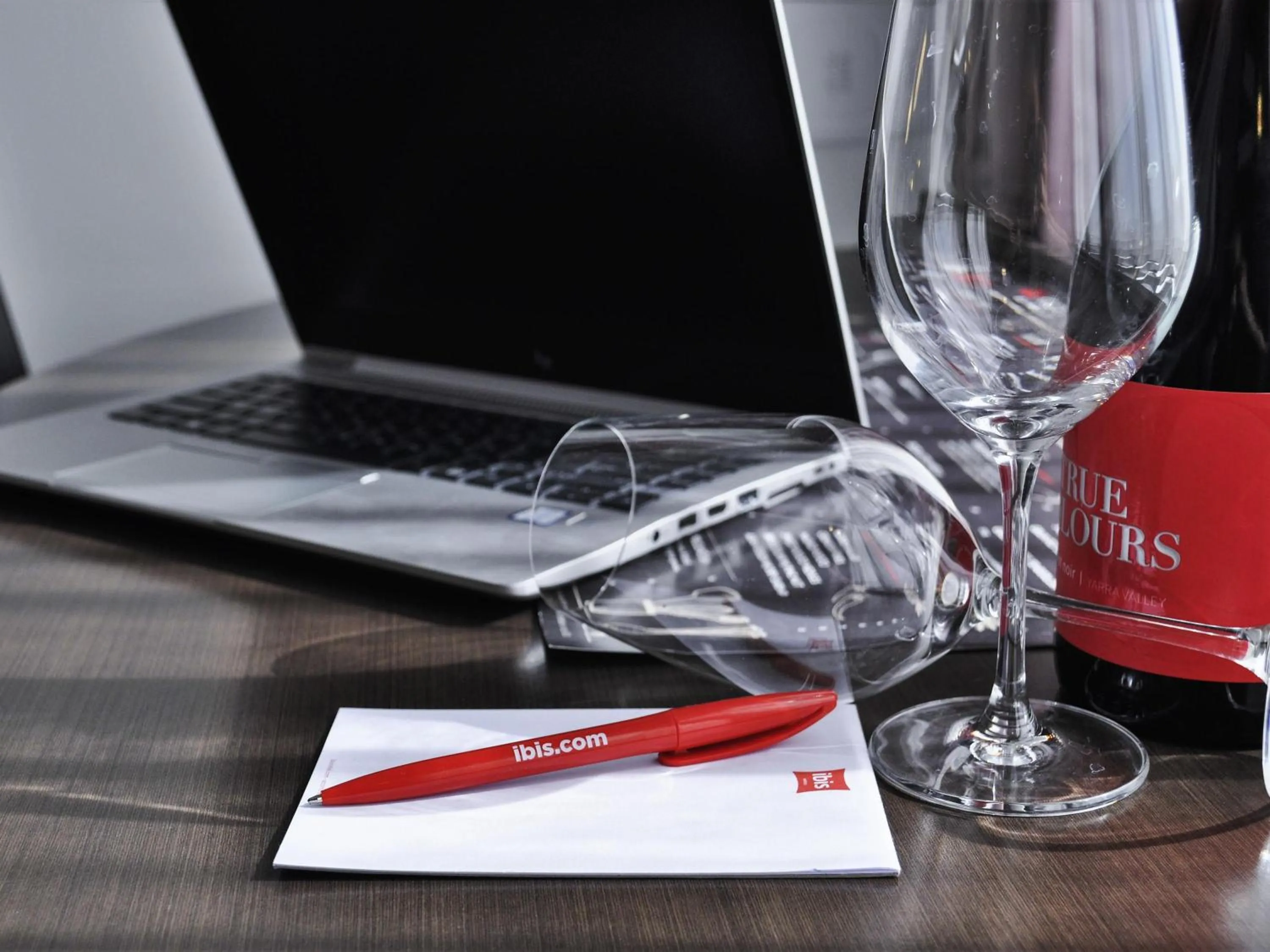 Property building in ibis Melbourne - Glen Waverley