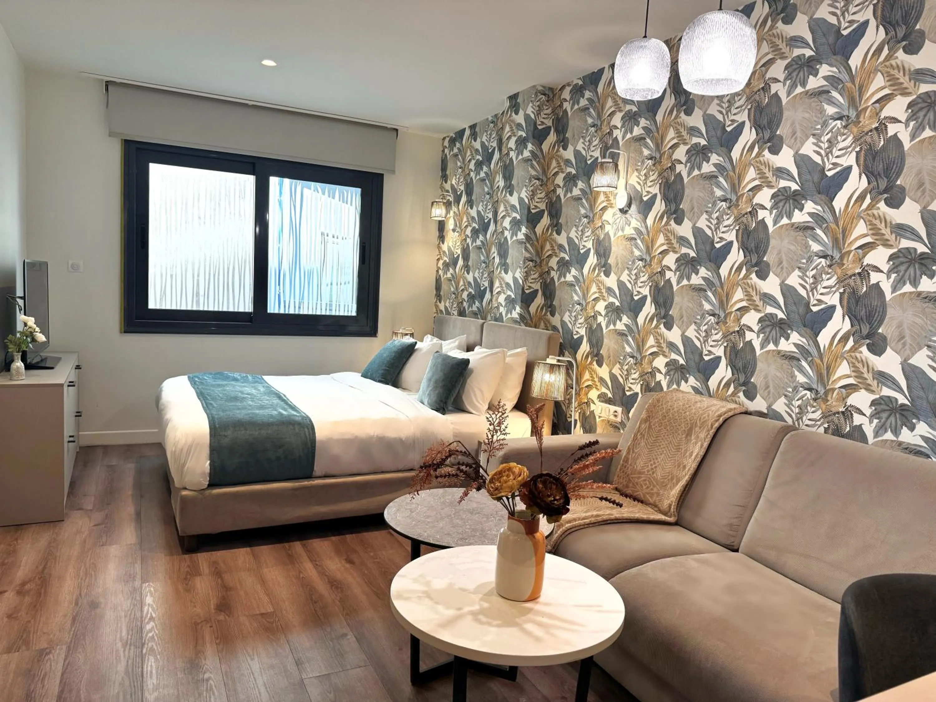 Bed in Urban Nest - Suites & Apartments