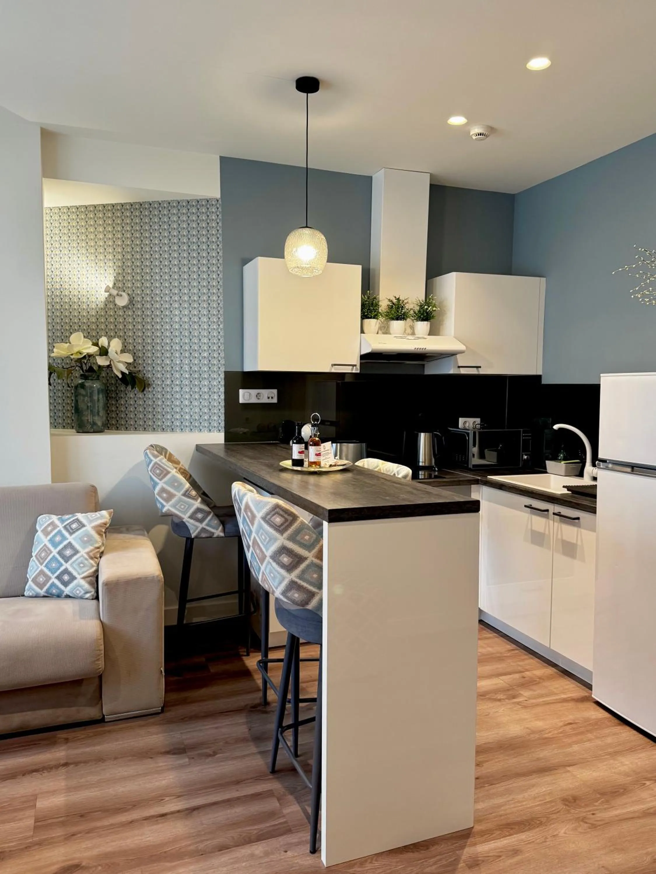 Kitchen or kitchenette in Urban Nest - Suites & Apartments