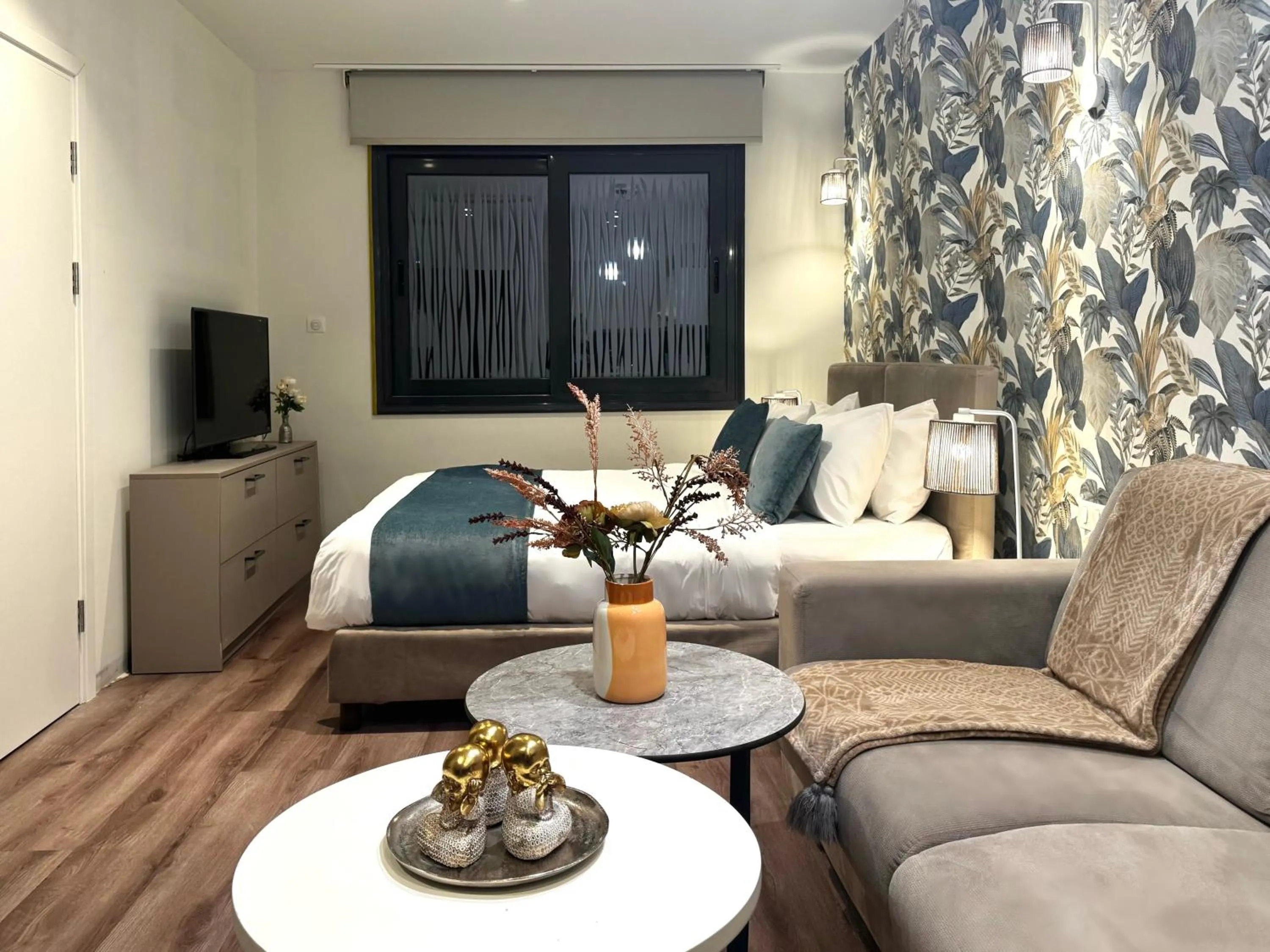 Bed in Urban Nest - Suites & Apartments