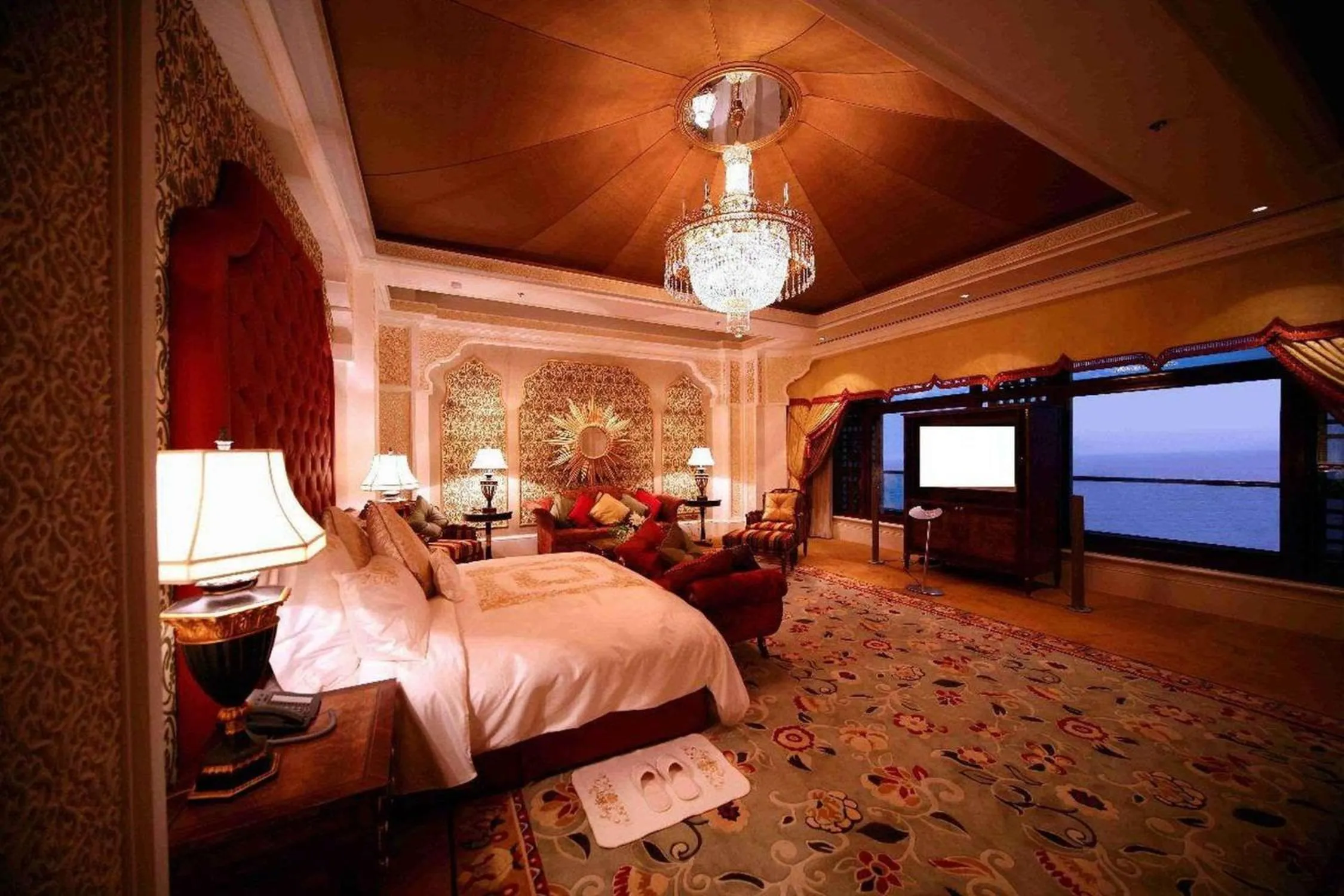 Bed in Waldorf Astoria Jeddah - Qasr Al Sharq