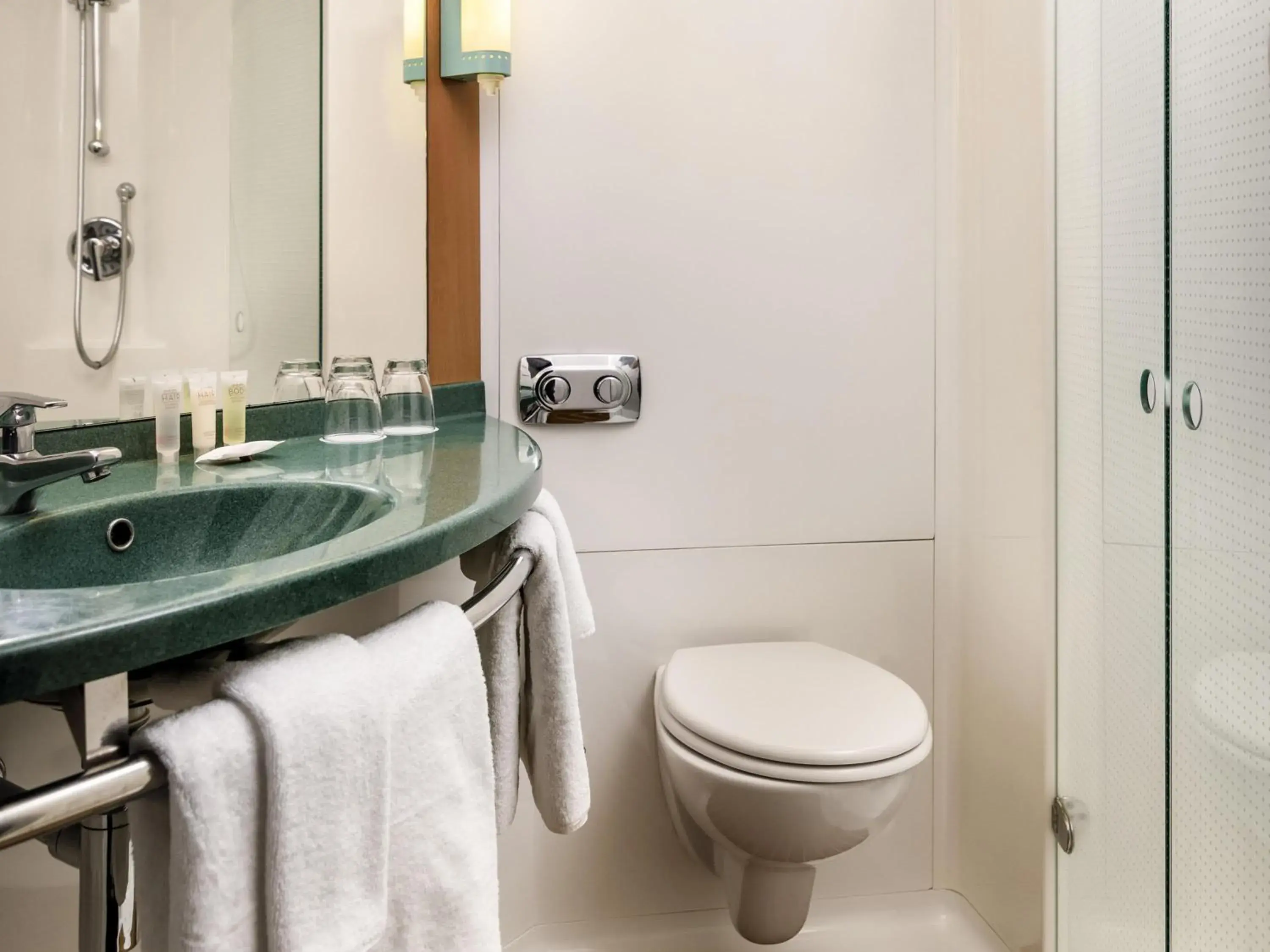 Bedroom in ibis Auckland Ellerslie Bedroom in ibis Auckland Ellerslie