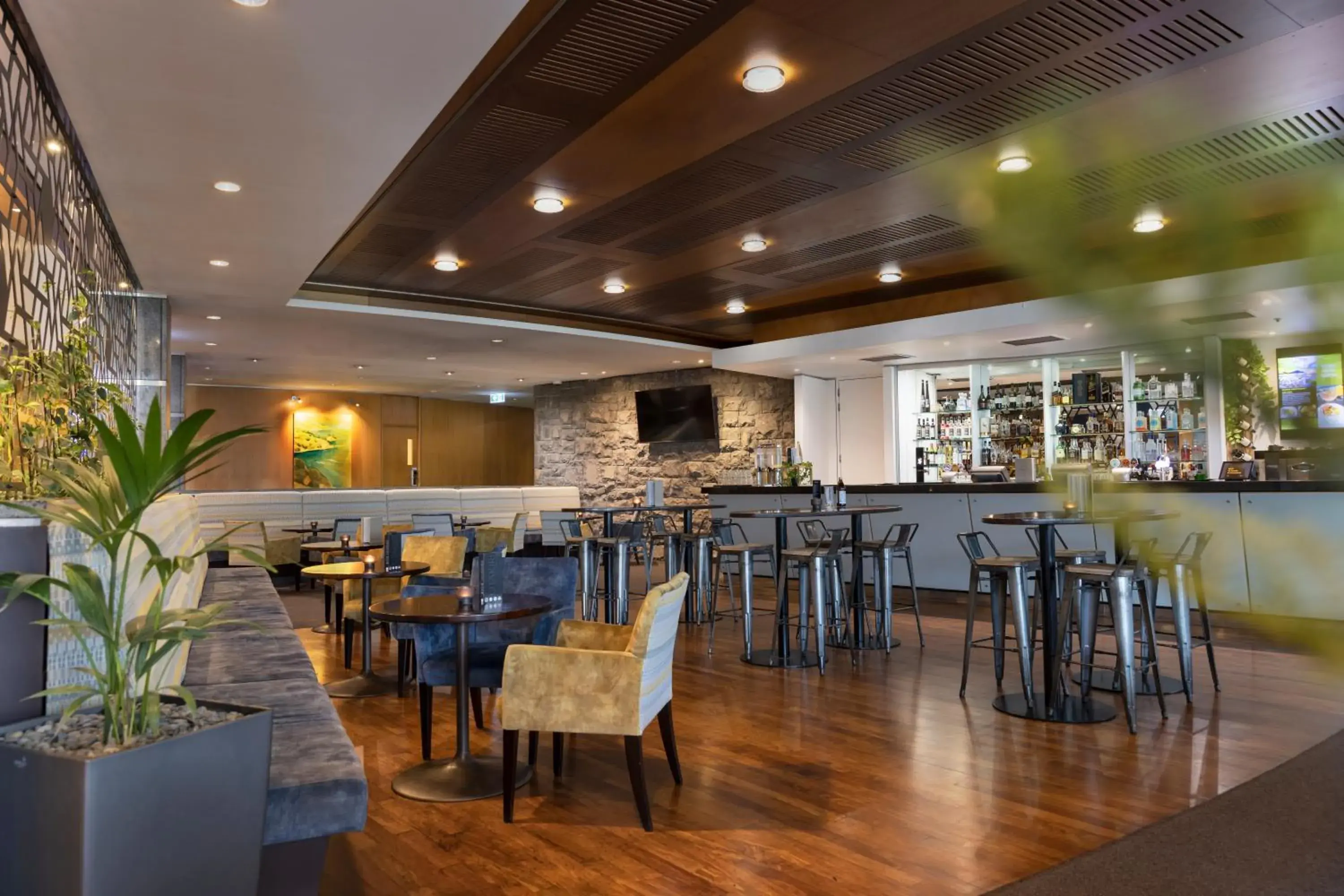 Lounge or bar in ibis Auckland Ellerslie Lounge or bar in ibis Auckland Ellerslie